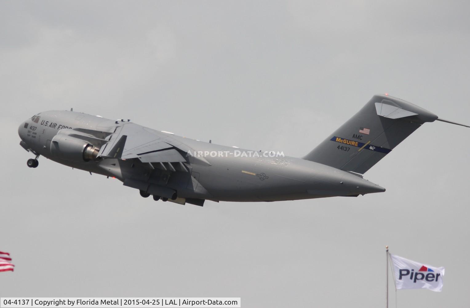04-4137, 2004 Boeing C-17A Globemaster III C/N P-137, C-17 Globemaster III