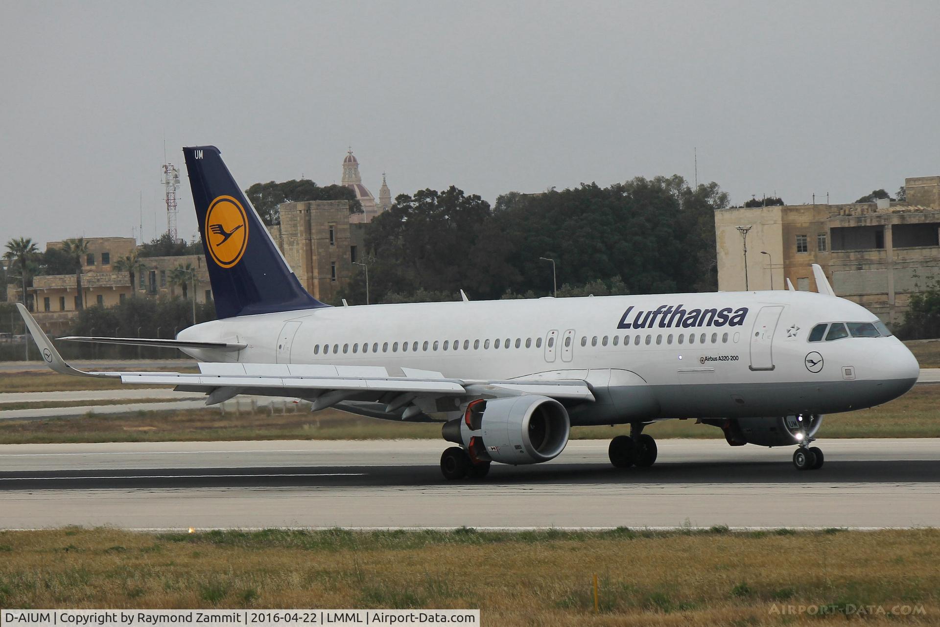 D-AIUM, 2015 Airbus A320-214 C/N 6577, A320 D-AIUM Lufthansa