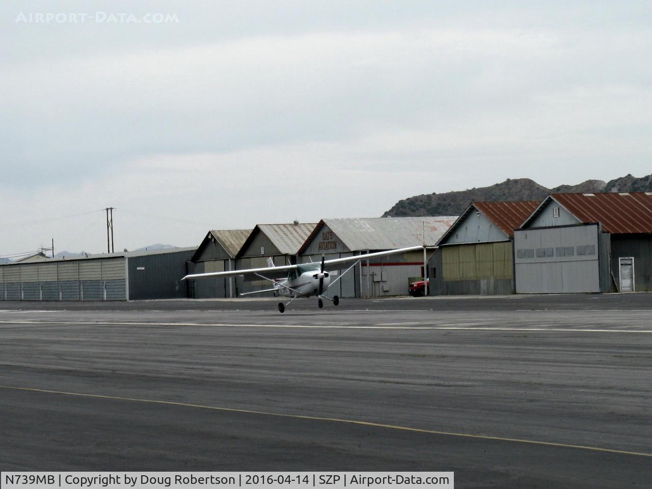N739MB, 1978 Cessna 172N C/N 17270641, 1978 Cessna 172N SKYHAWK, Lycoming O-320-H2AD 160 Hp, landing Rwy 22