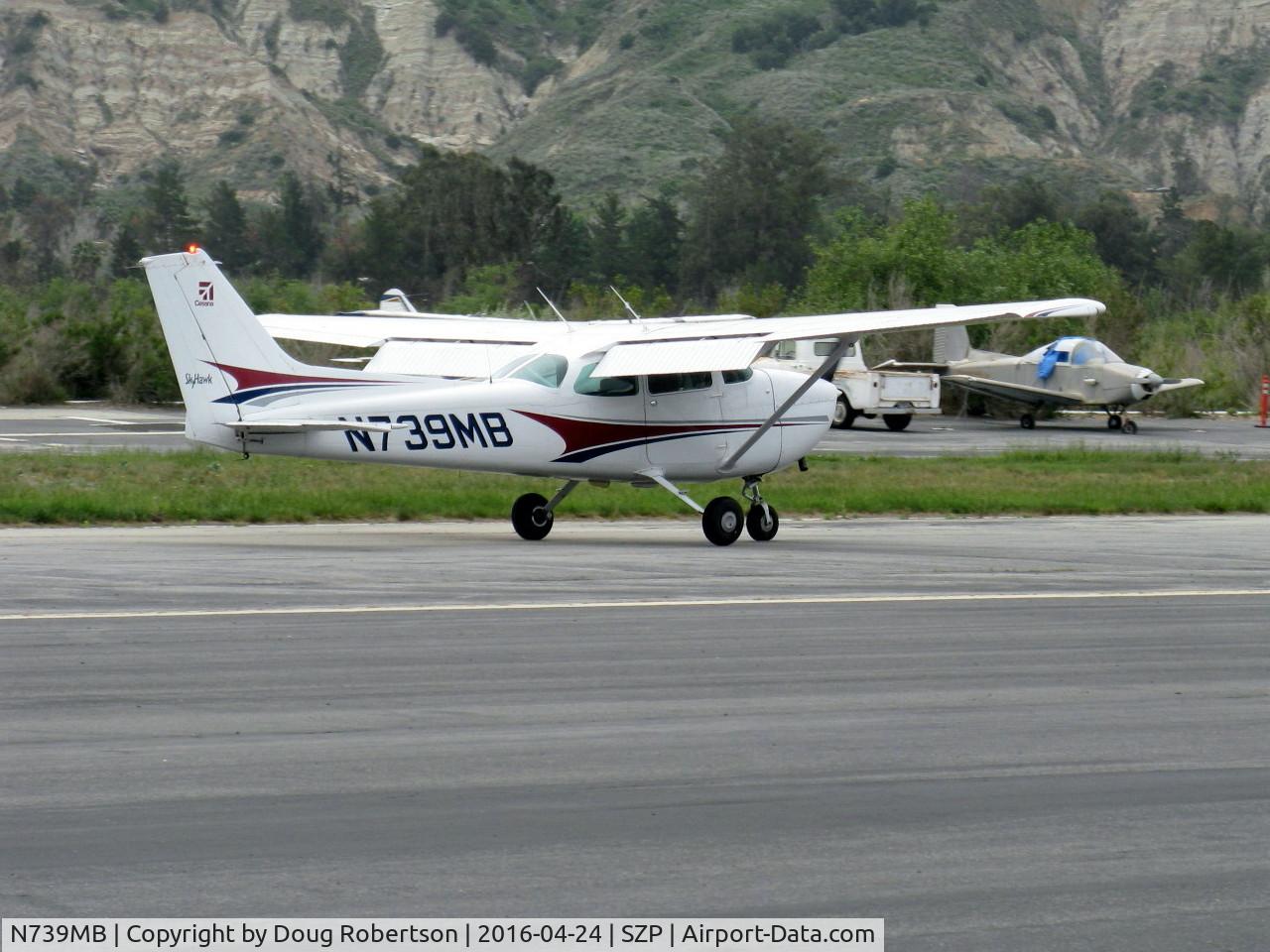 N739MB, 1978 Cessna 172N C/N 17270641, 1978 Cessna 172N SKYHAWK, Lycoming O-320-H2AD 160 Hp, landing roll Rwy 22, doing pattern work today