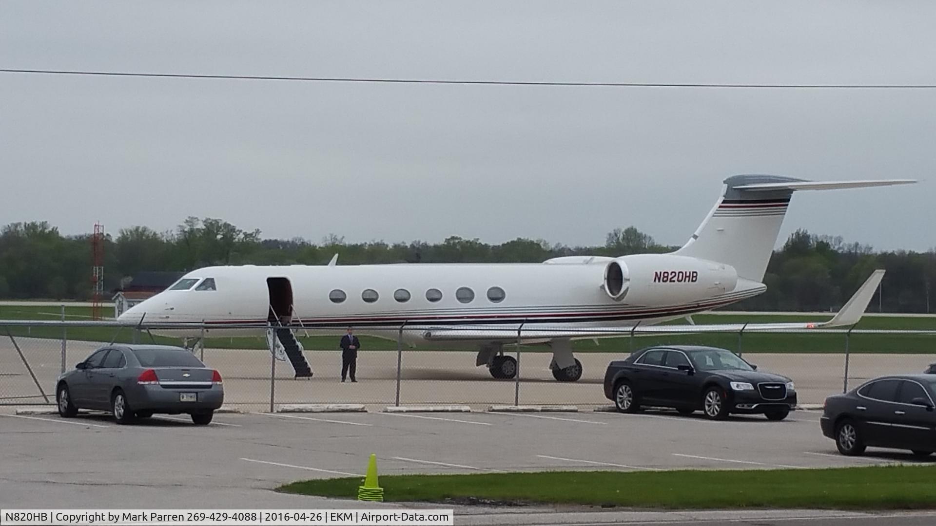 N820HB, 1999 Gulfstream G-V C/N 570, Elkhart Airport