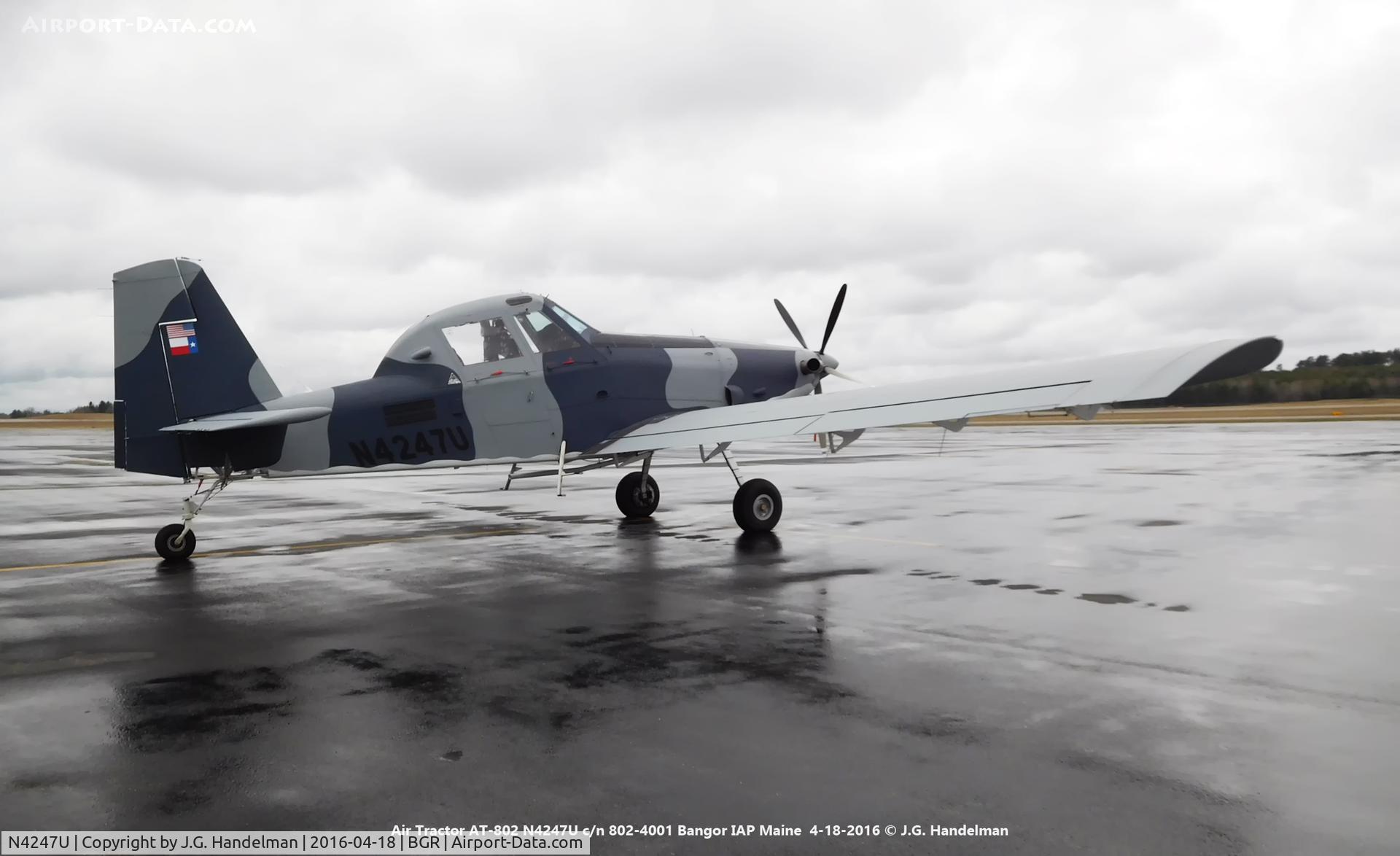 N4247U, Air Tractor AT-802 C/N 802-4001, 3/4 starboard view.