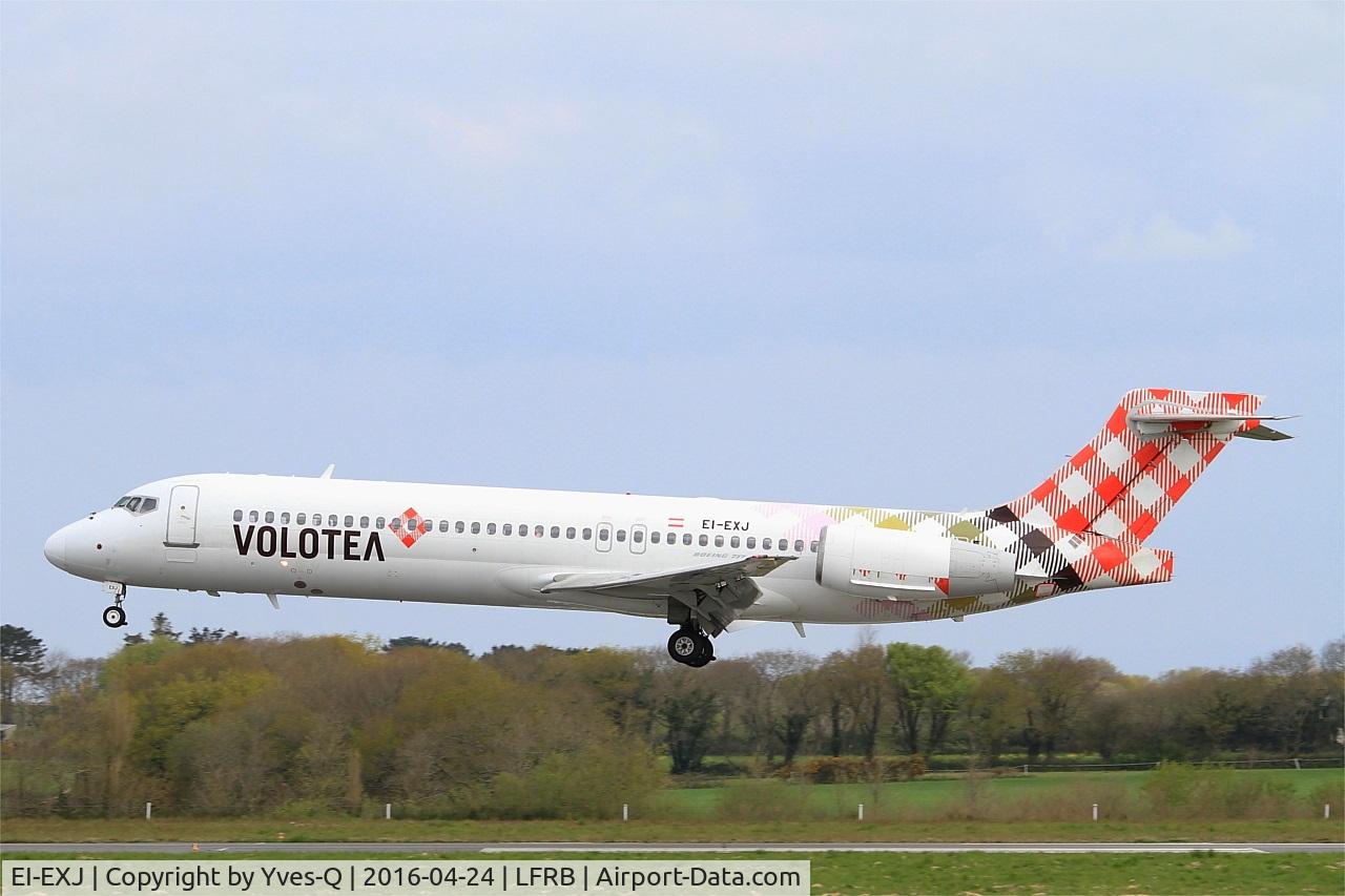 EI-EXJ, 2003 Boeing 717-2BL C/N 55176, Boeing 717-2BL, On final rwy 25L, Brest-Bretagne airport (LFRB-BES)