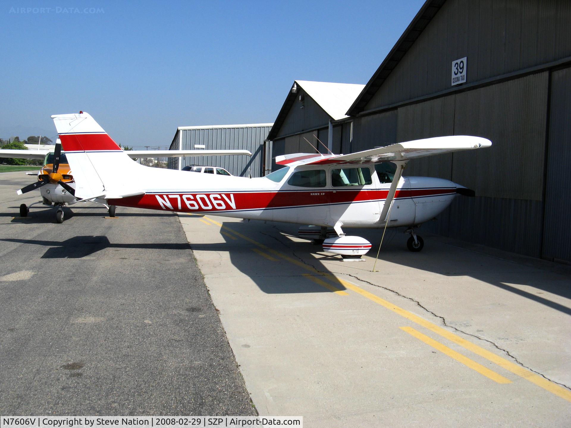 N7606V, 1977 Cessna R172K Hawk XP C/N R1722311, Locally-based 1977 Cessna R172K Skyhawk XP @ Santa Paula Airport (Ventura County), CA (now registered to owner in Lufkin, TX)