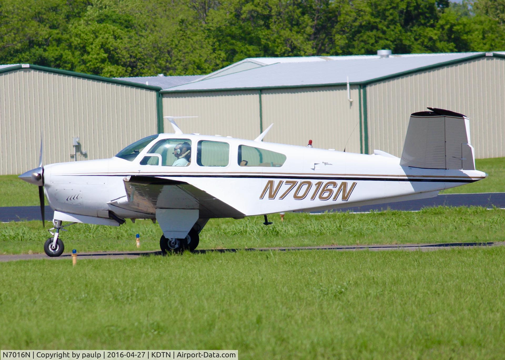 N7016N, 1967 Beech V35A Bonanza C/N D-8649, At Downtown Shreveport.