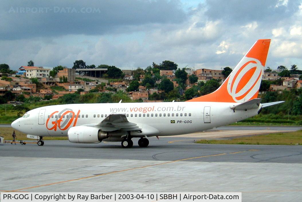 PR-GOG, Boeing 737-76Q C/N 30275, Boeing 737-76Q [30275] (GOL Linhas Aereas Inteligentes) Belo Horizonte-Pampulha Int'l~PP 10/04/2003