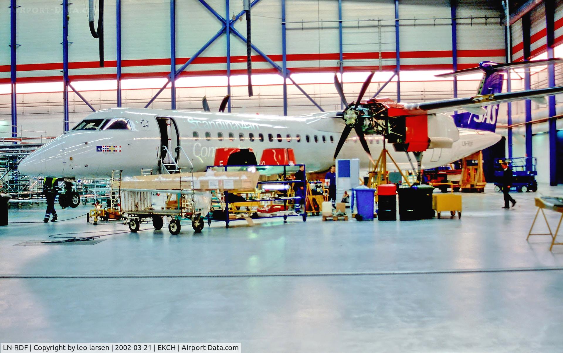 LN-RDF, 2000 De Havilland Canada DHC-8-402Q Dash 8 C/N 4021, Copenhagen in FLS Hangar 21.3.02