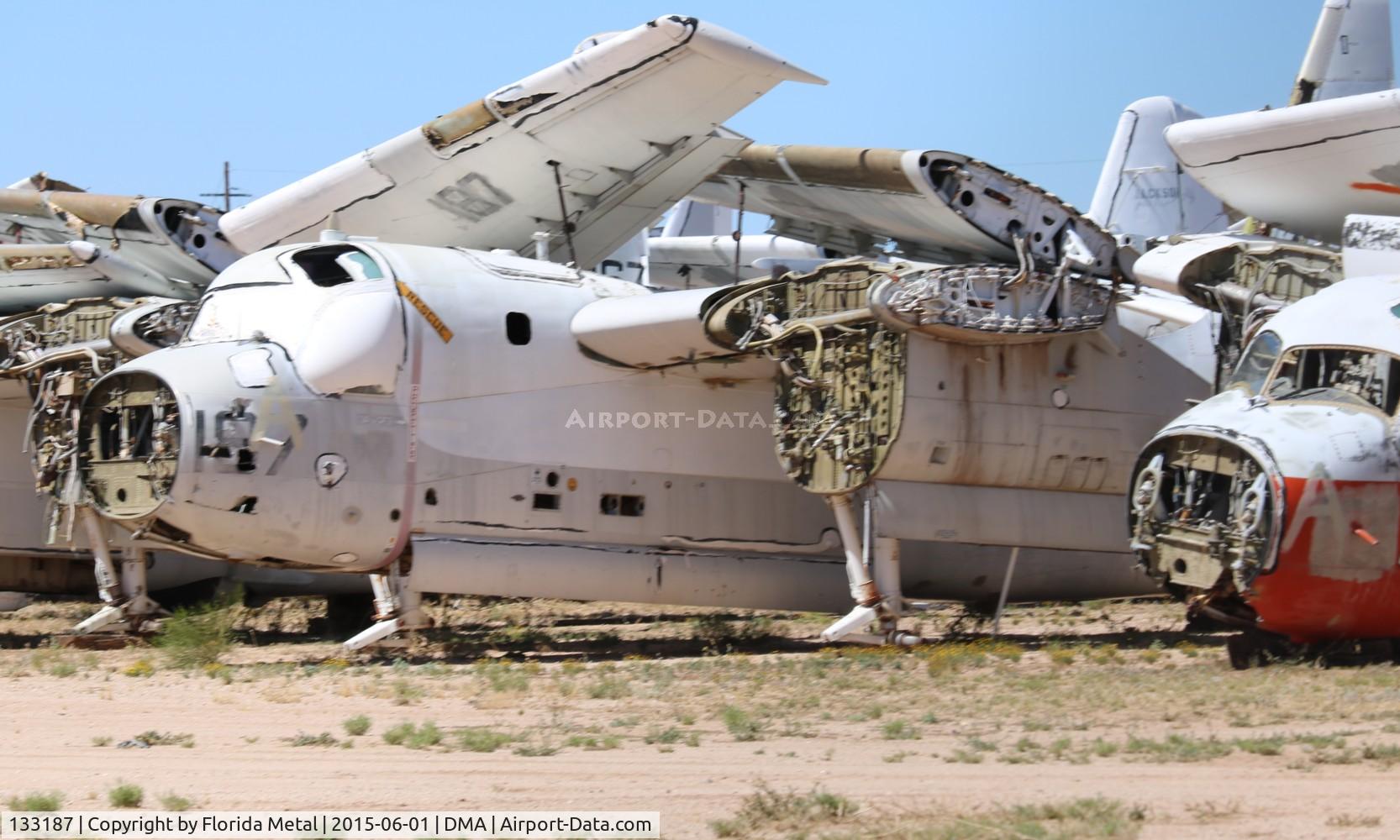 133187, Grumman S2F-1 Tracker Tracker C/N 158, S2F-1 being scrapped