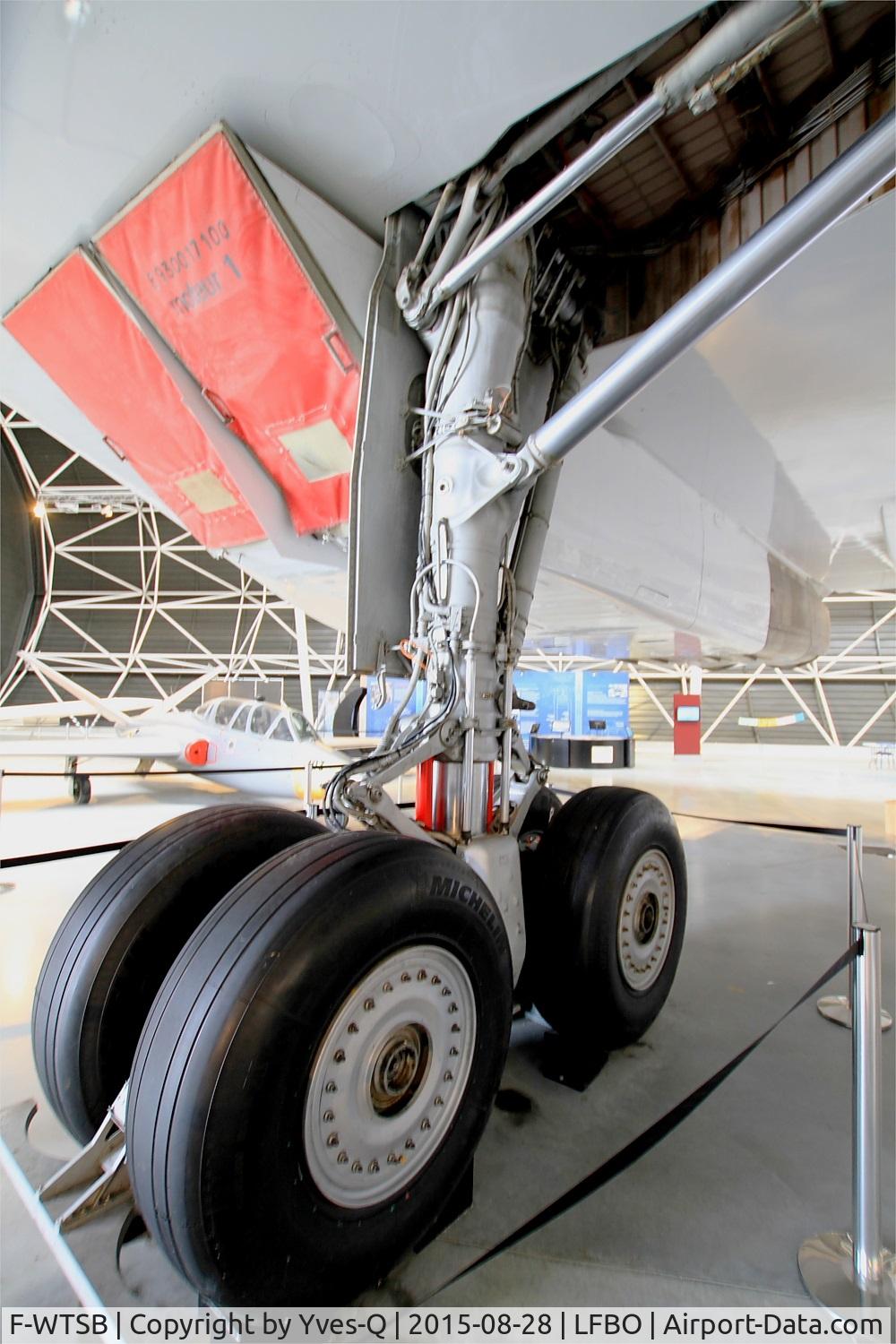 F-WTSB, 1973 Aerospatiale-BAC Concorde 101 C/N 201, Aerospatiale-BAC Concorde 101, Close view of right main landing gear, Aeroscopia Museum, Toulouse-Blagnac