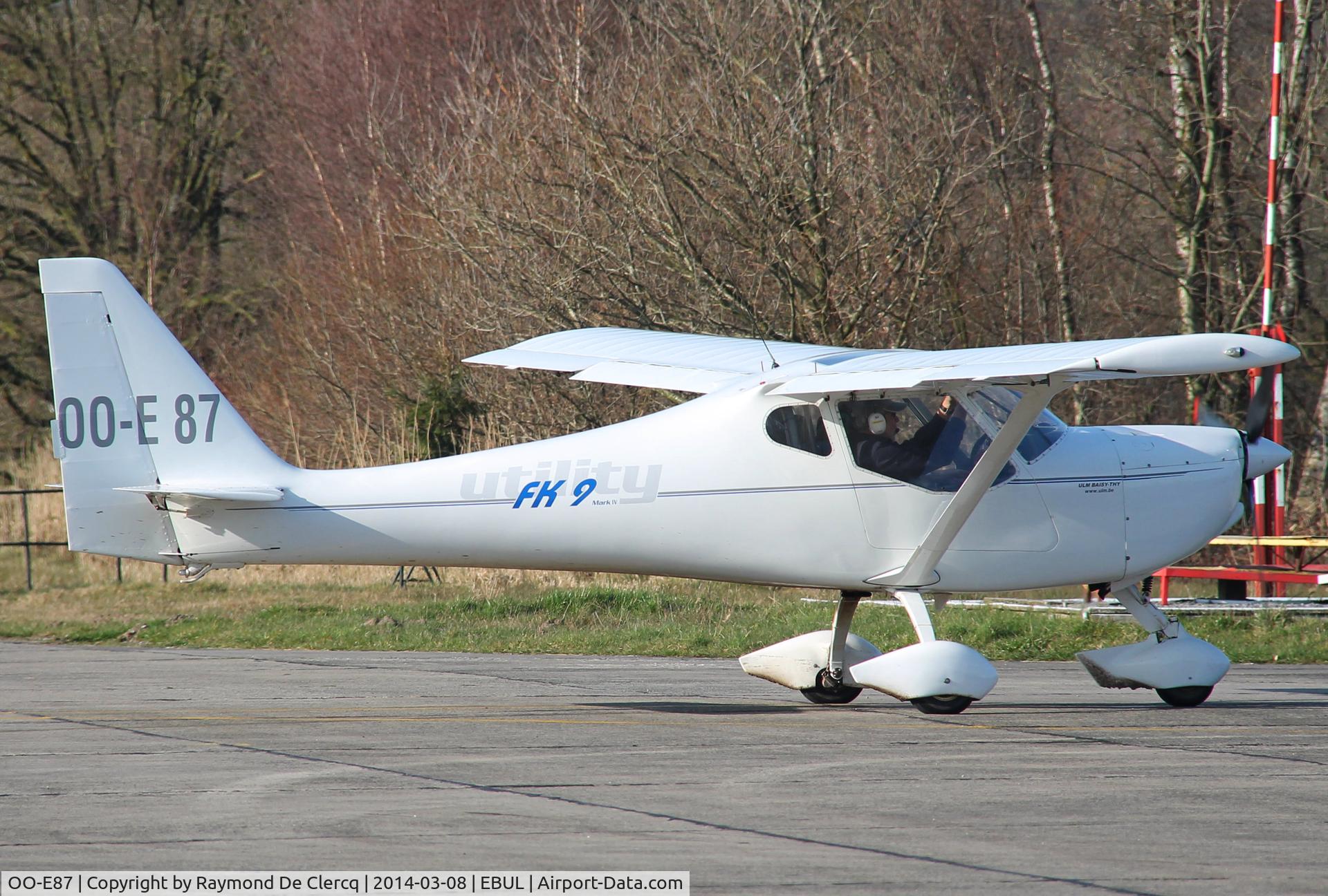 OO-E87, B & F Technik FK-9 Mark 3 Utility C/N 263, Visitor at Ursel.