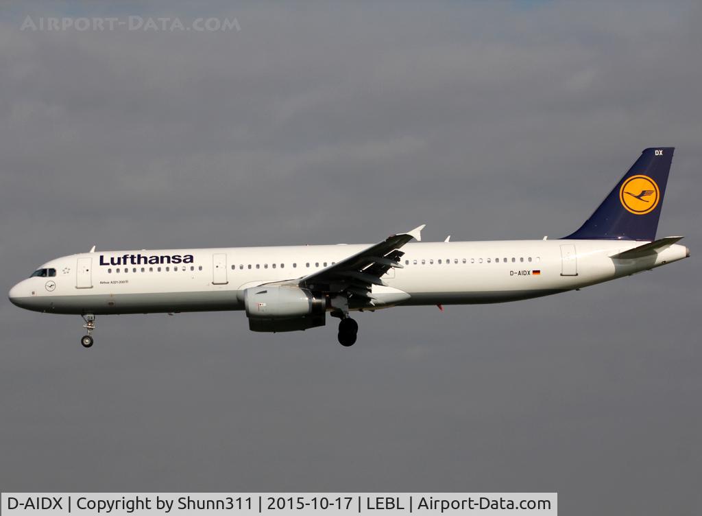 D-AIDX, 2015 Airbus A321-231 C/N 6451, Landing rwy 25R