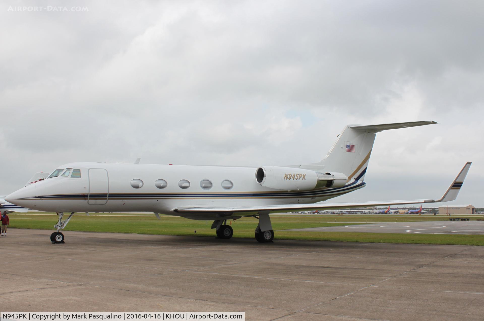 N945PK, 1975 Gulfstream Aerospace G1159B C/N 165, Gulfstream G1159B
