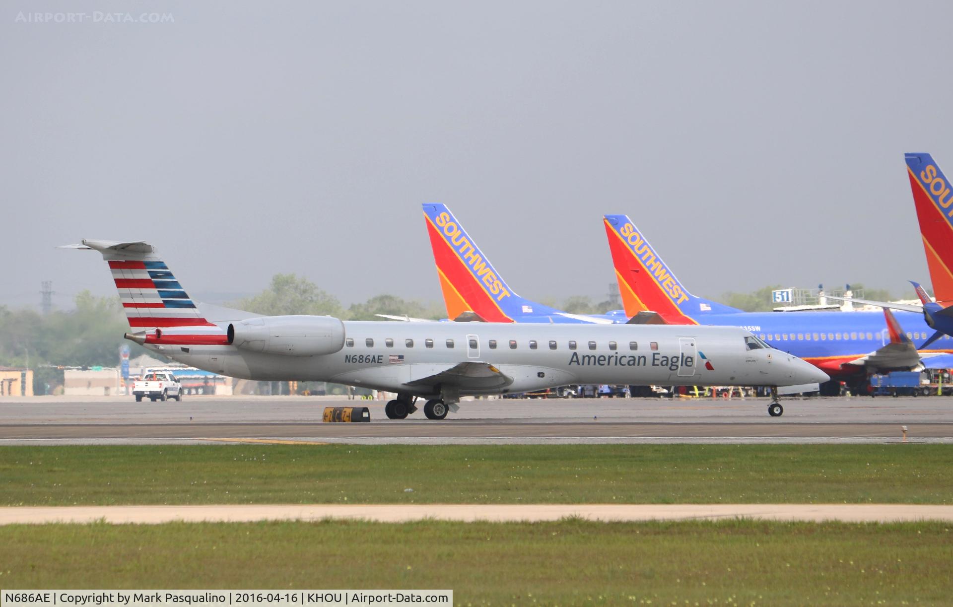N686AE, 2004 Embraer ERJ-145LR (EMB-145LR) C/N 14500843, EMB-145LR