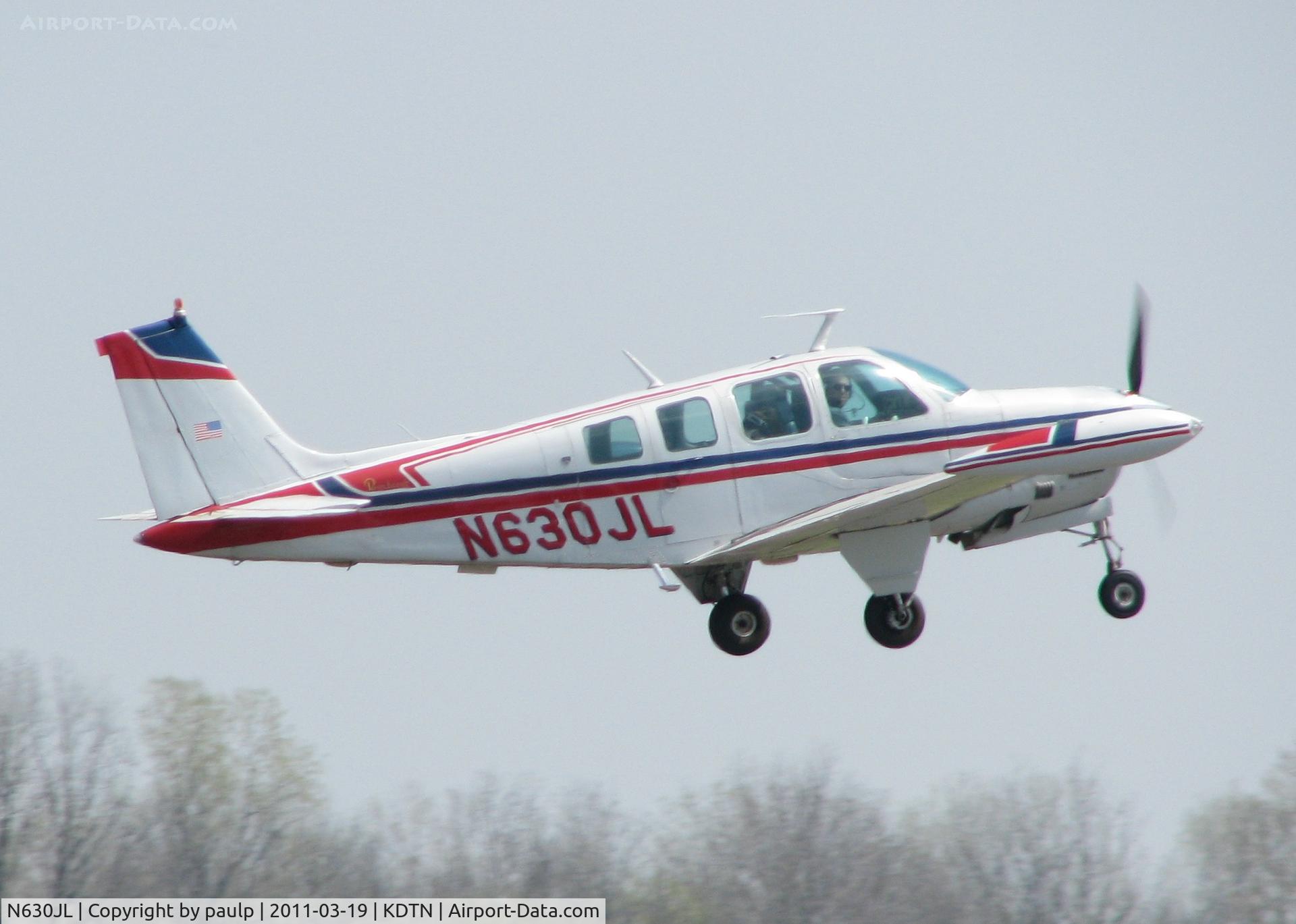 N630JL, 1976 Beech A36 Bonanza 36 C/N E-821, At Downtown Shreveport.