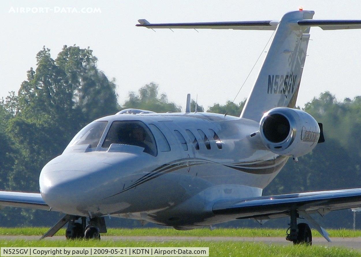 N525GV, 1993 Cessna 525 CitationJet CJ1 C/N 525-0001, At Downtown Shreveport.
