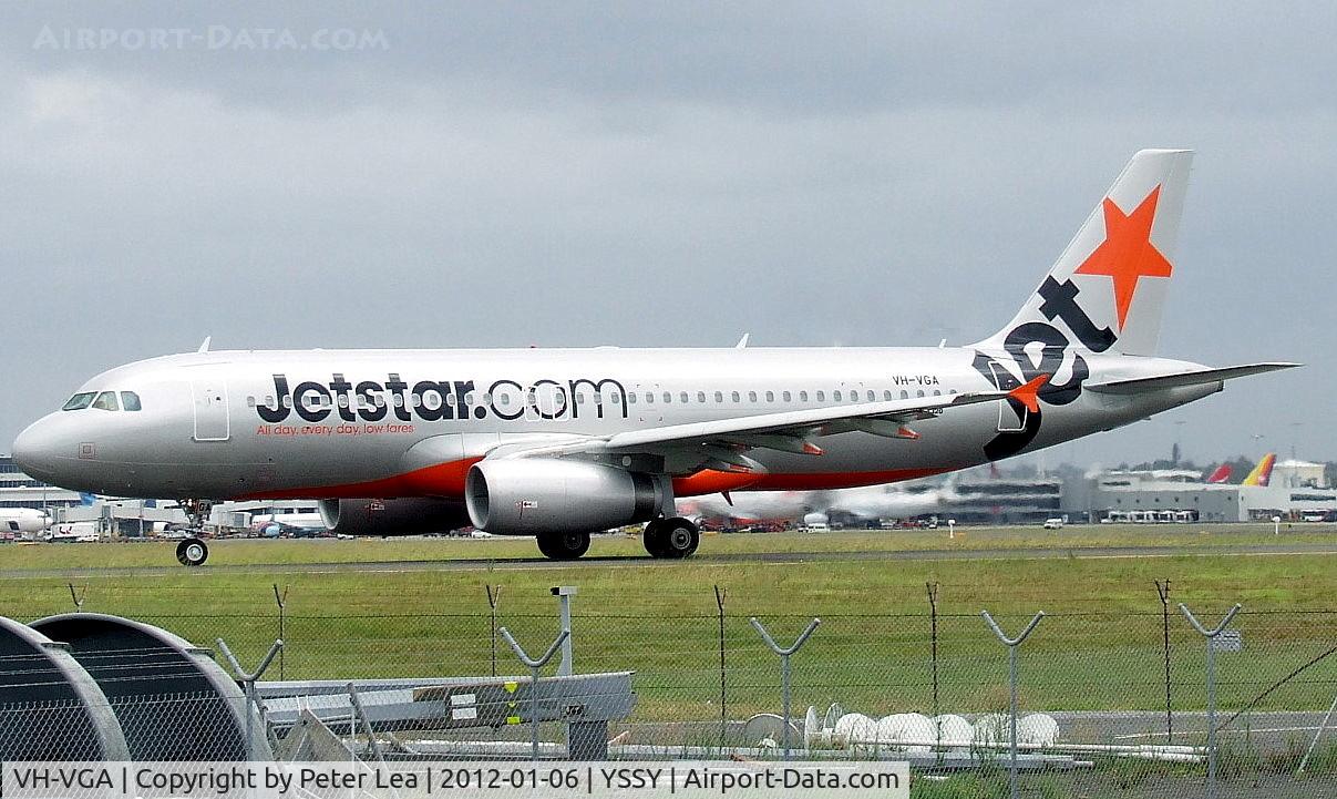 VH-VGA, 2011 Airbus A320-232 C/N 4899, Sydney airport