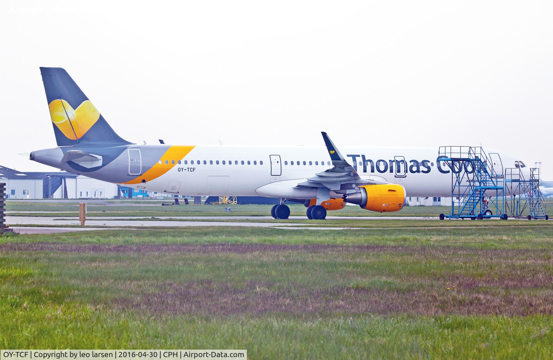 OY-TCF, 2014 Airbus A321-211 C/N 6351, Copenhagen 30.4.16