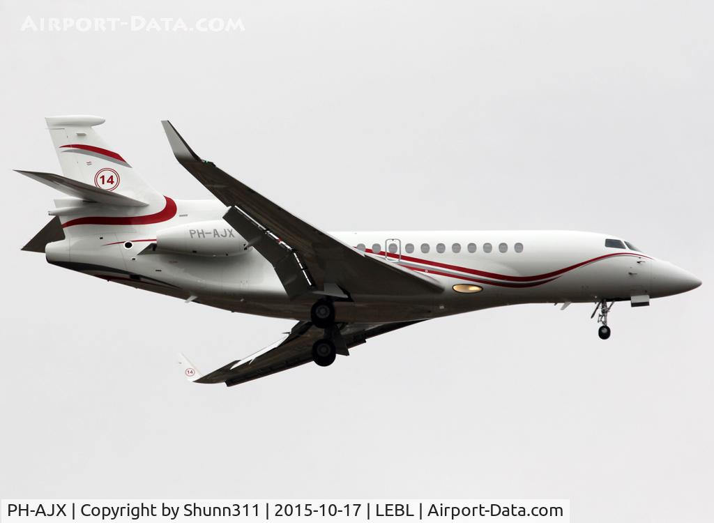 PH-AJX, 2009 Dassault Falcon 7X C/N 102, Landing rwy 07L