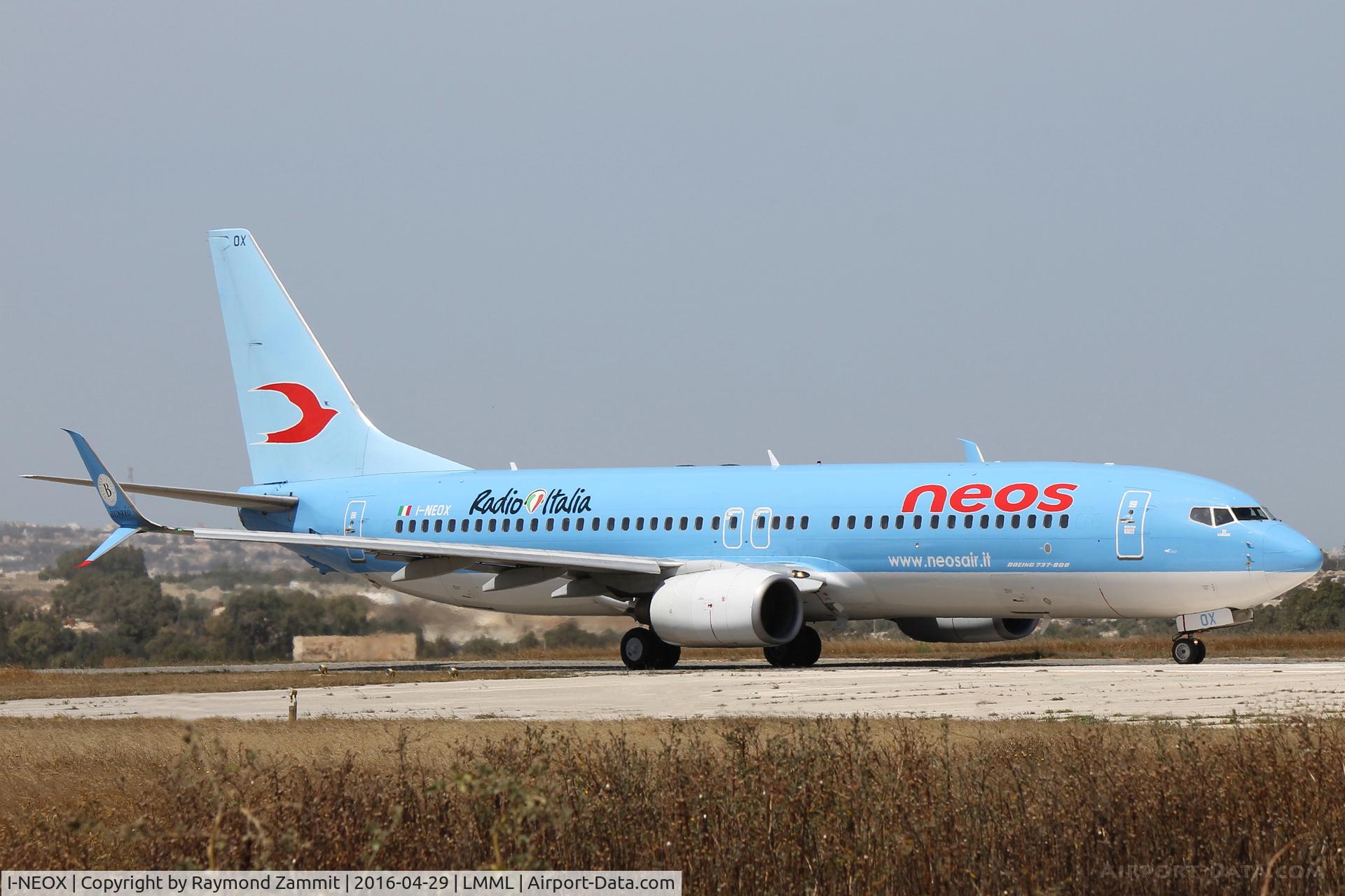 I-NEOX, 2004 Boeing 737-86N C/N 33677, B737-800 I-NEOX Neosair