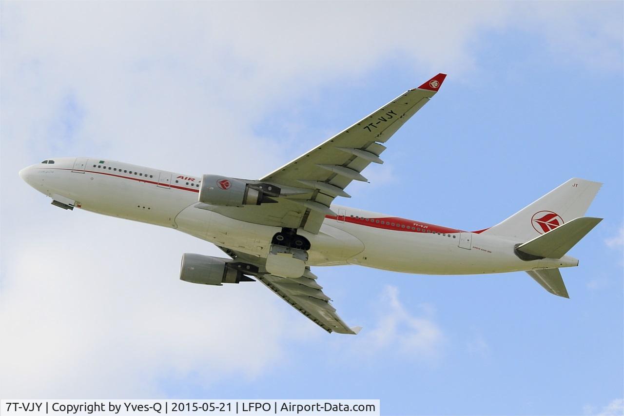 7T-VJY, 2005 Airbus A330-202 C/N 653, Airbus A330-202, Take off rwy 24, Paris-Orly airport (LFPO-ORY)