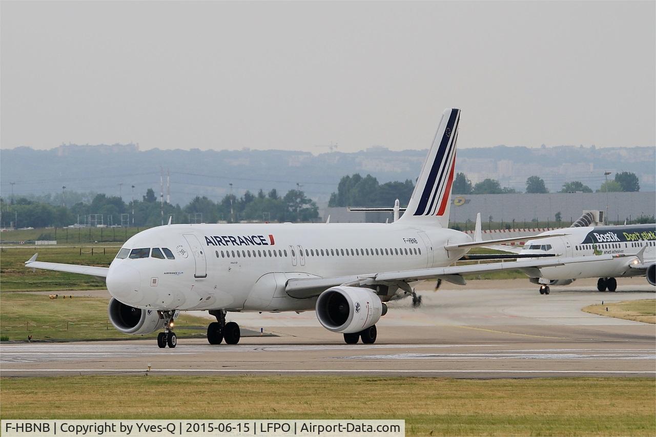 F-HBNB, 2010 Airbus A320-214 C/N 4402, Airbus A320-214, Lining up prior take off rwy 08, Paris-Orly airport (LFPO-ORY)