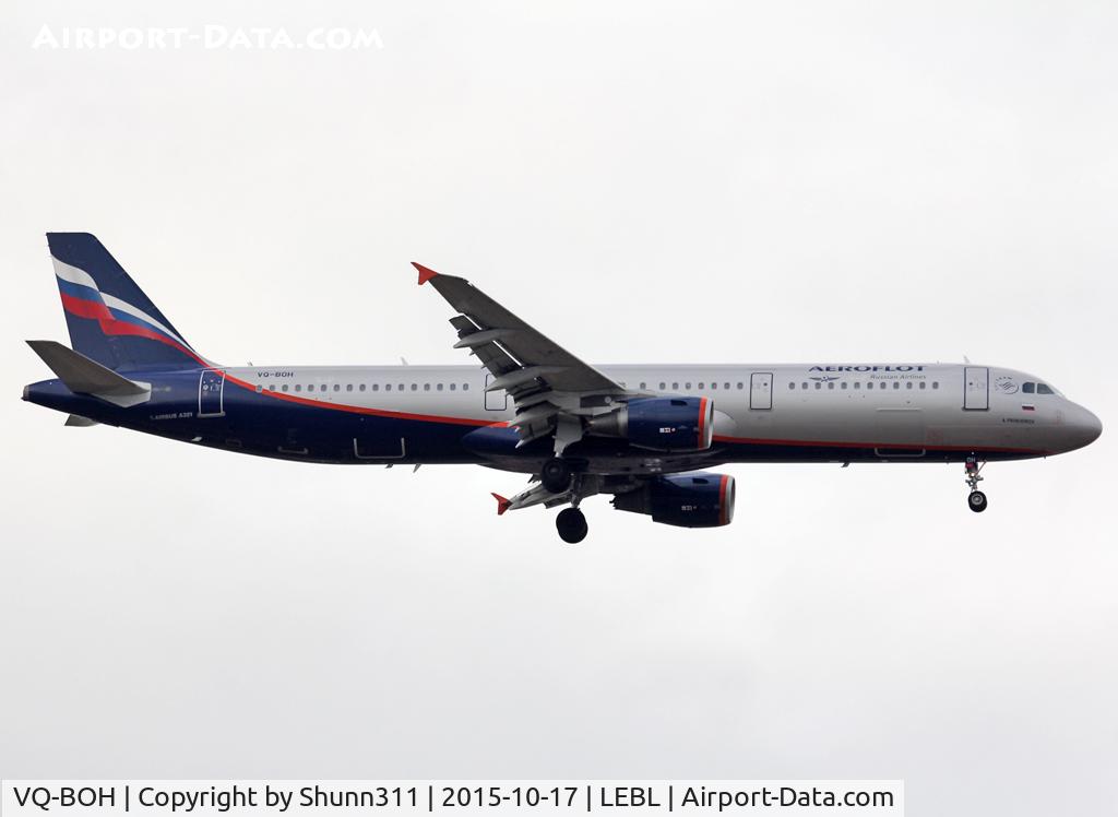 VQ-BOH, 2012 Airbus A321-211 C/N 5044, Landing rwy 07L