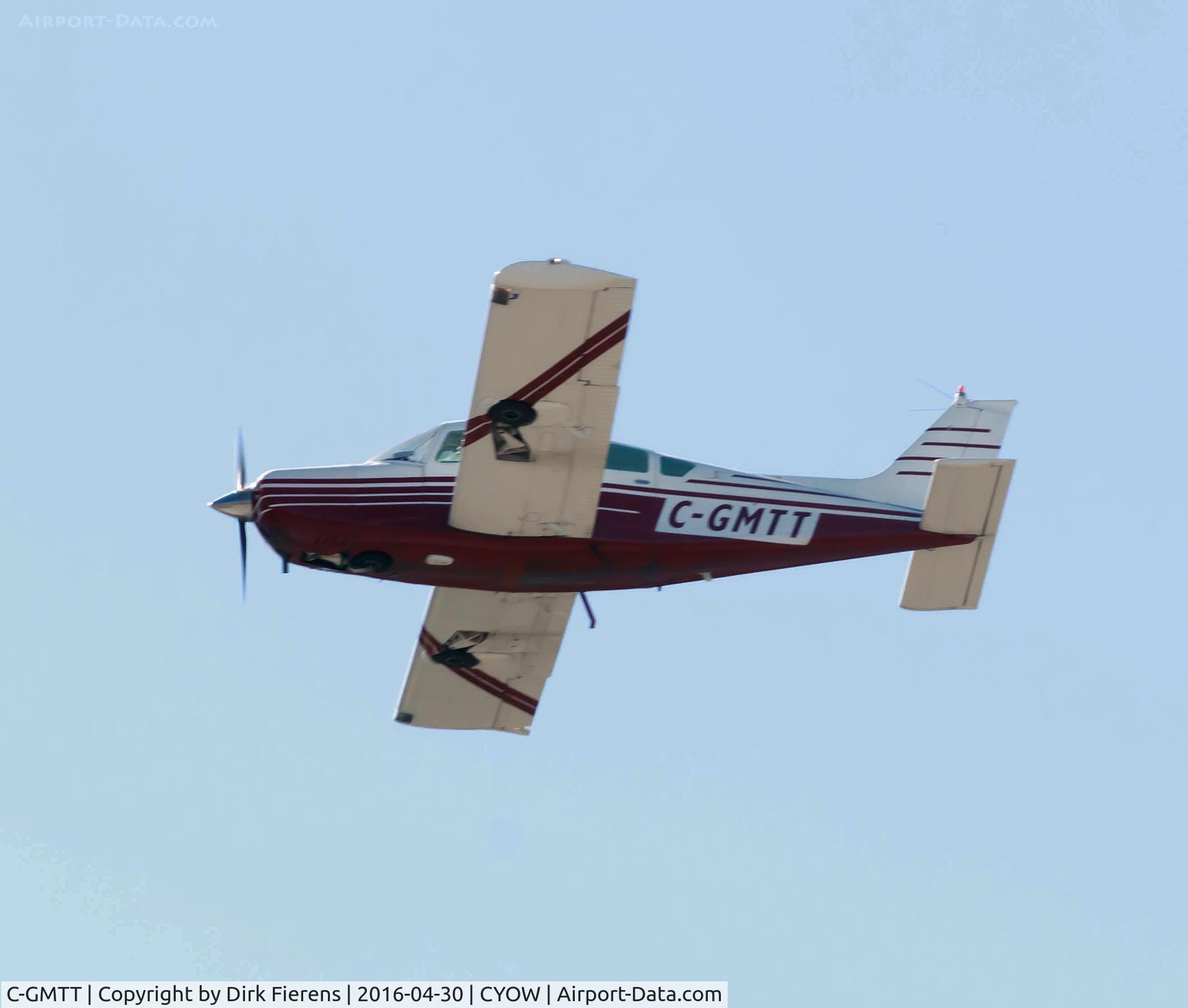 C-GMTT, 1977 Beech C24R C/N MC-460, Leaving from rwy 7.