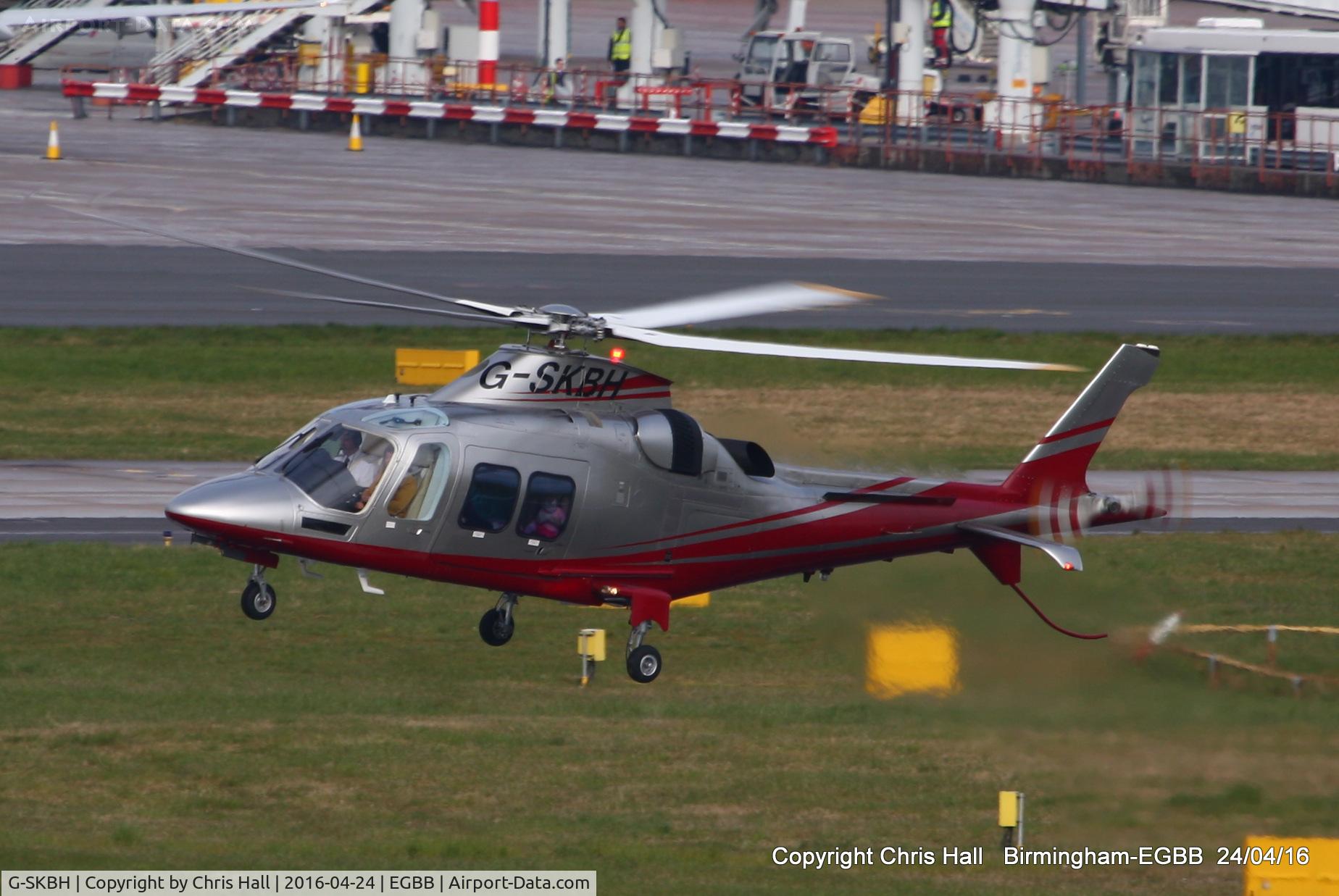 G-SKBH, 2010 Agusta AW-109SP Grand New C/N 22216, Apollo Air Services