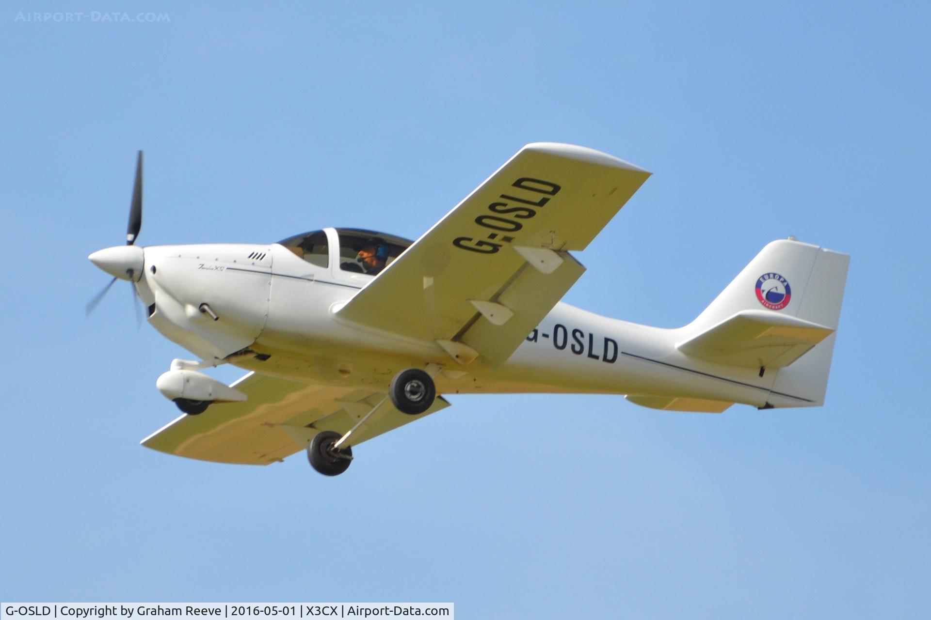G-OSLD, 2000 Europa XS Tri-Gear C/N PFA 247-13641, Departing from Northrepps.