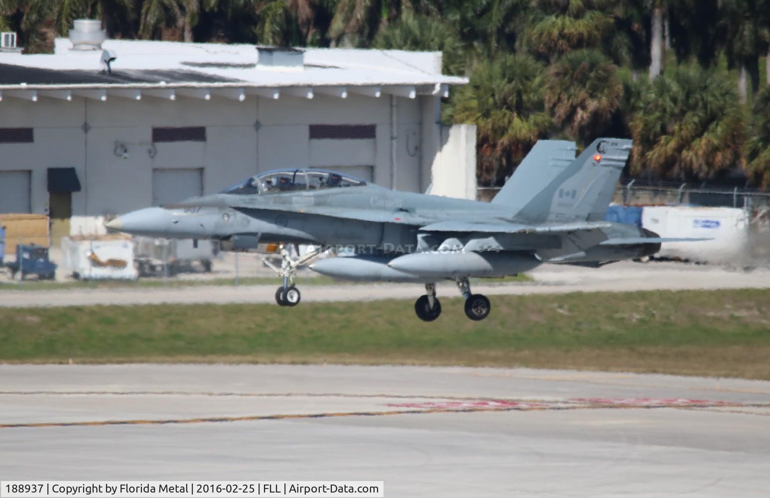 188937, 1988 McDonnell Douglas CF-188B Hornet C/N 734/B108, CF-188B