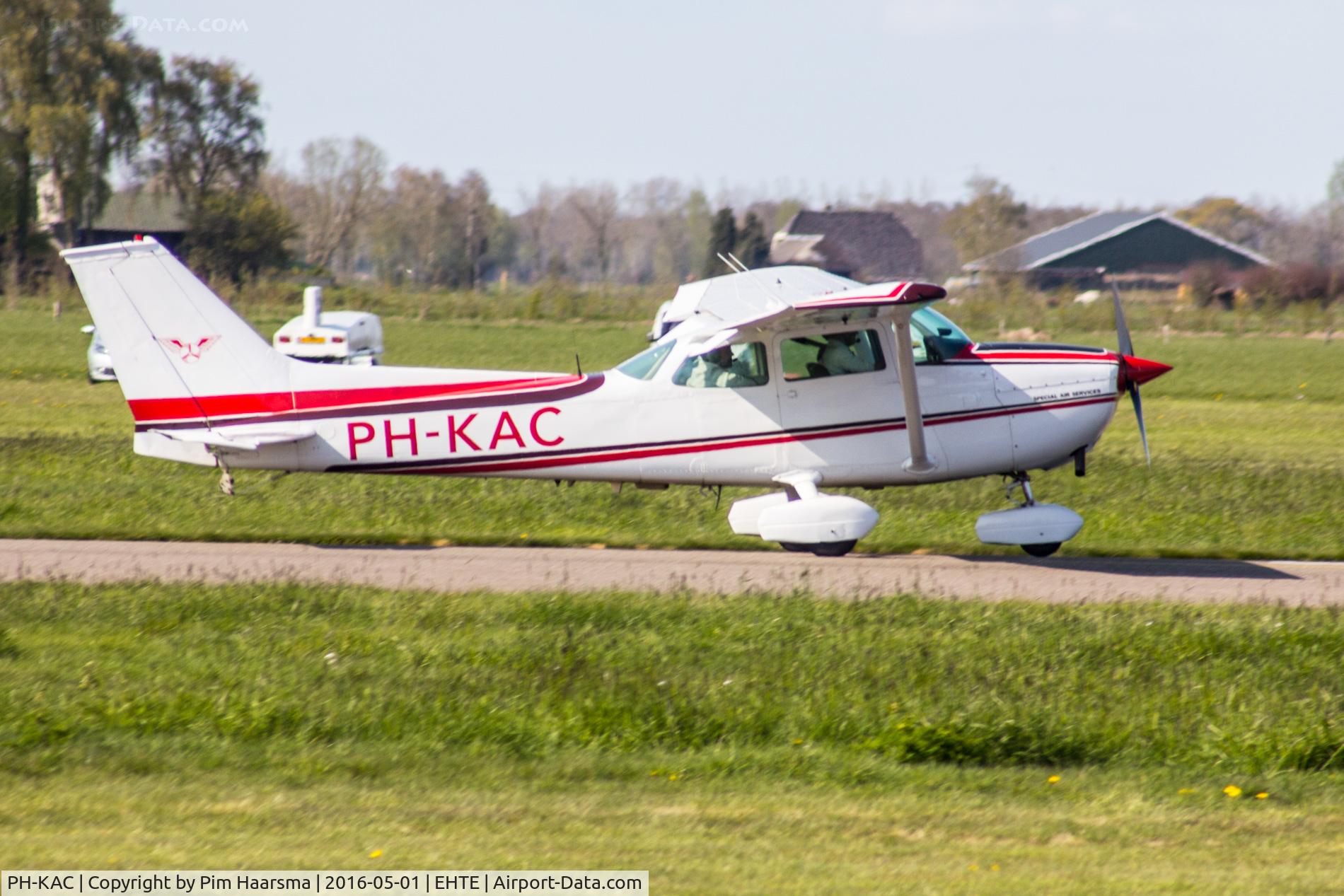 PH-KAC, 1974 Cessna 172M C/N 17262999, PH-KAC landed at EHTE