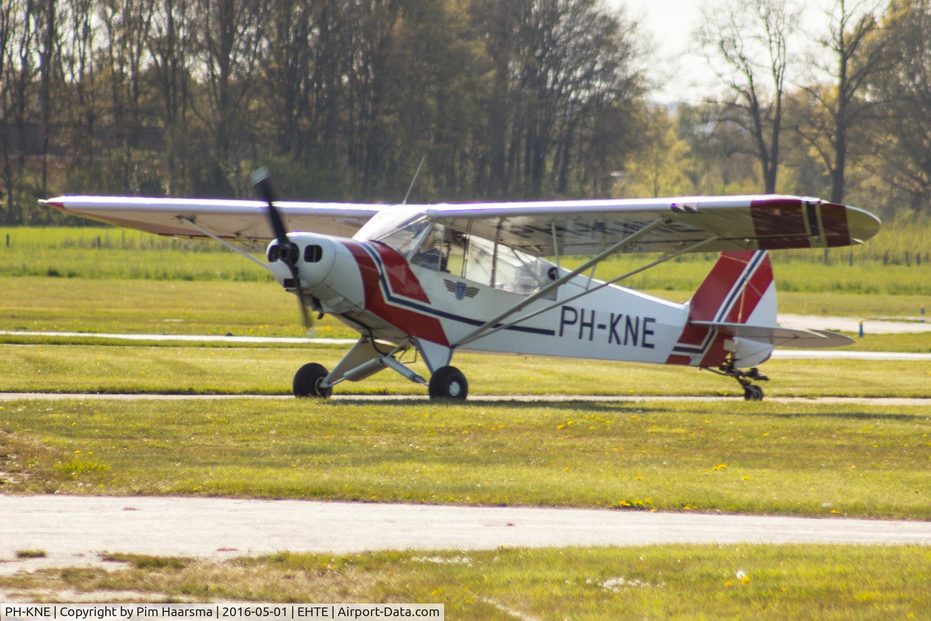 PH-KNE, 1953 Piper L-21B Super Cub (PA-18-135) C/N 18-3825, PH-KNE landed at EHTE