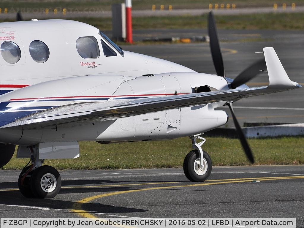F-ZBGP, 2012 Hawker Beechcraft 350i Super King Air (B300) C/N FL-802, France Douanes