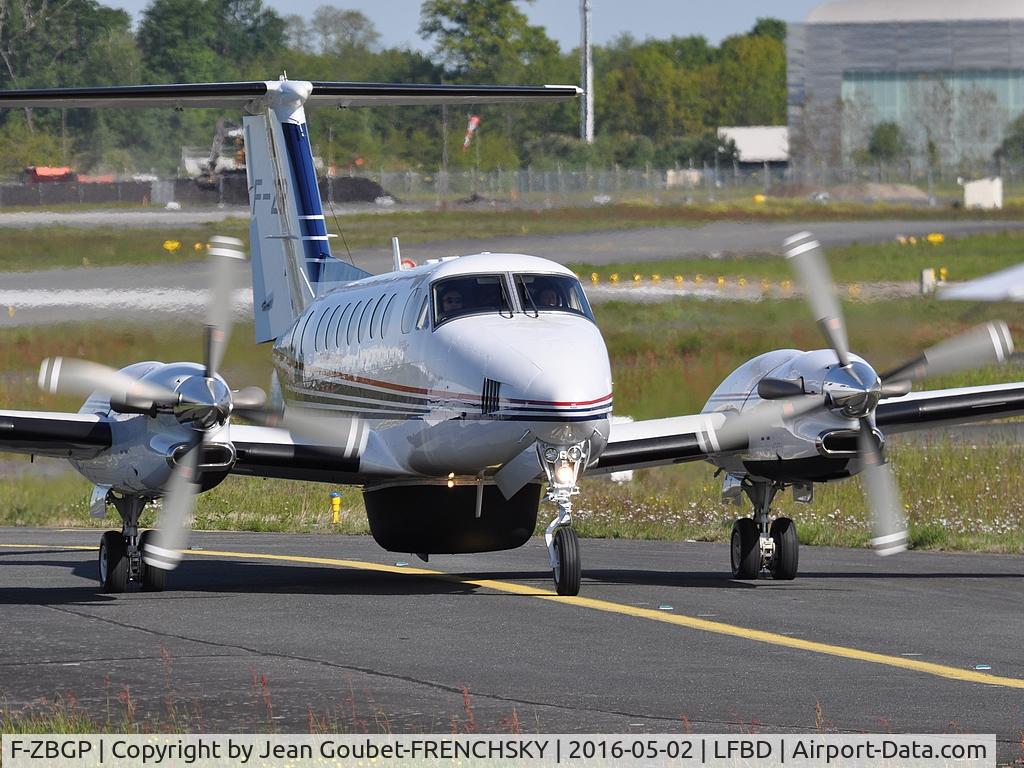 F-ZBGP, 2012 Hawker Beechcraft 350i Super King Air (B300) C/N FL-802, France Douanes