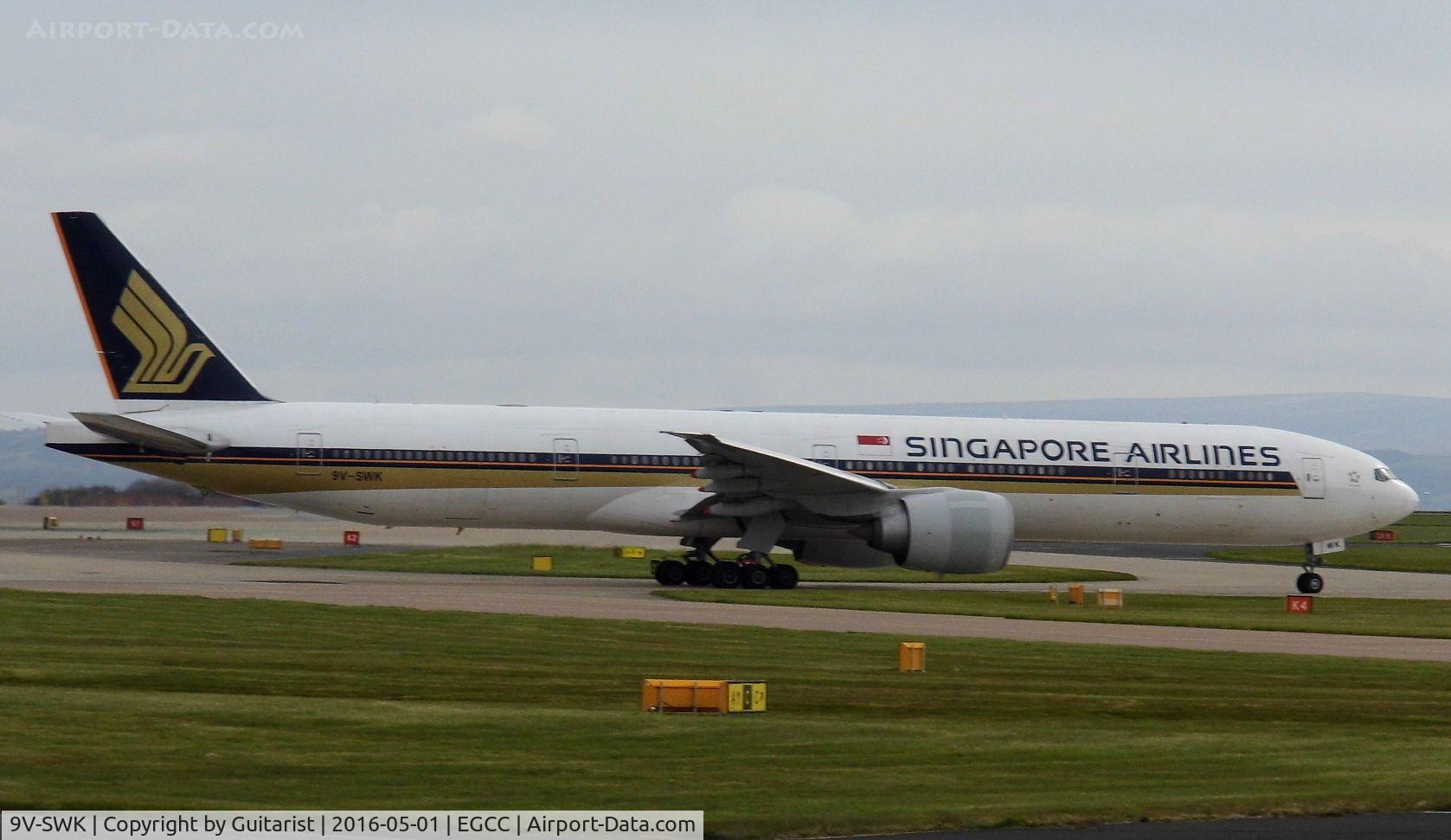 9V-SWK, 2007 Boeing 777-312/ER C/N 34576, At Manchester