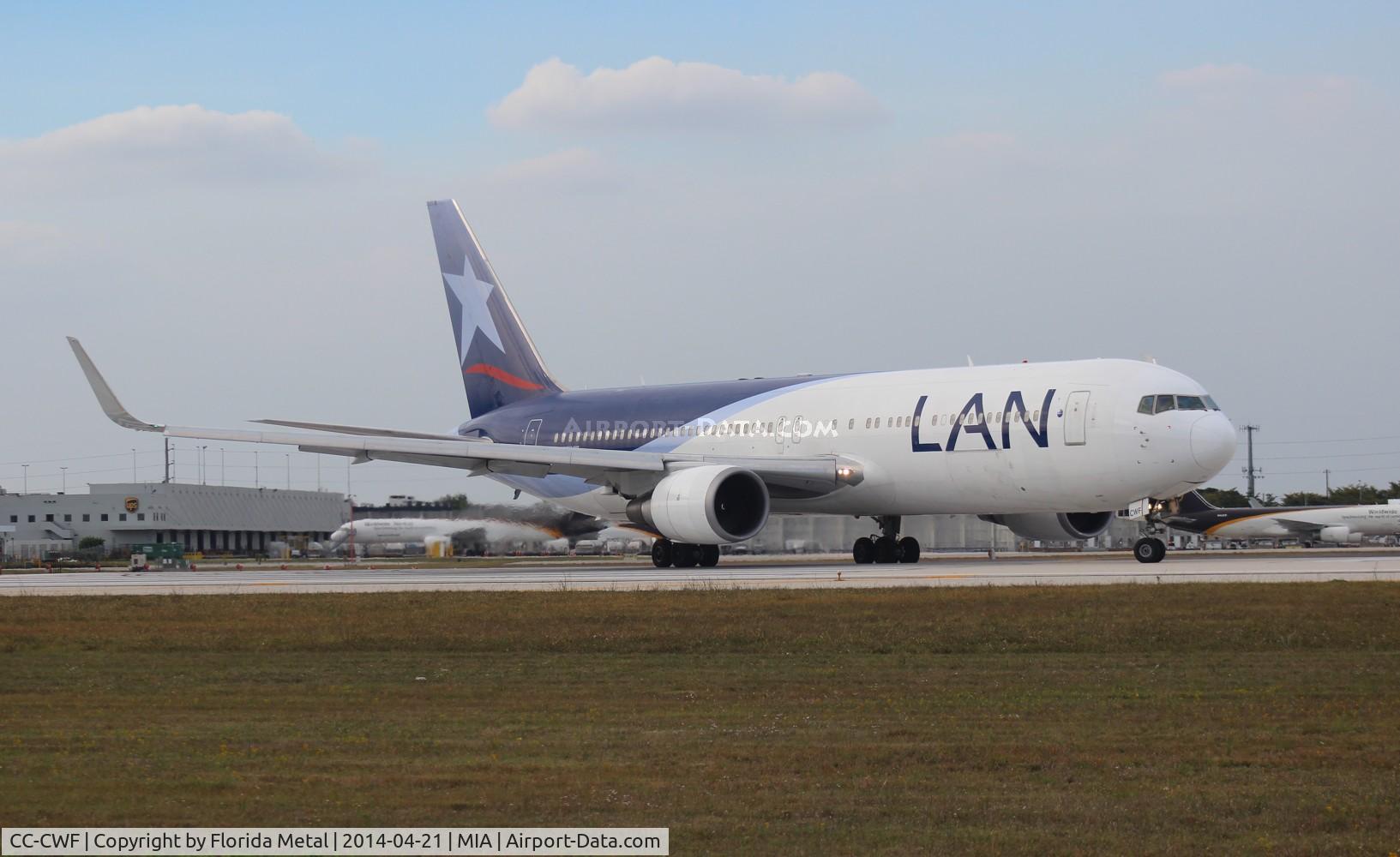 CC-CWF, 2006 Boeing 767-316/ER C/N 34626, LAN Chile