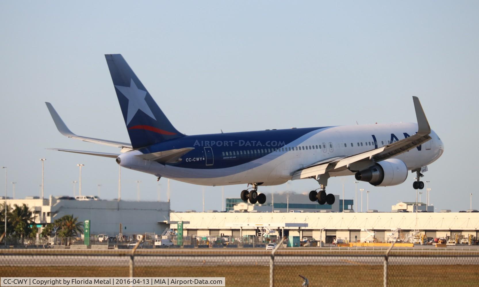 CC-CWY, 2007 Boeing 767-316/ER C/N 35231, LAN Chile
