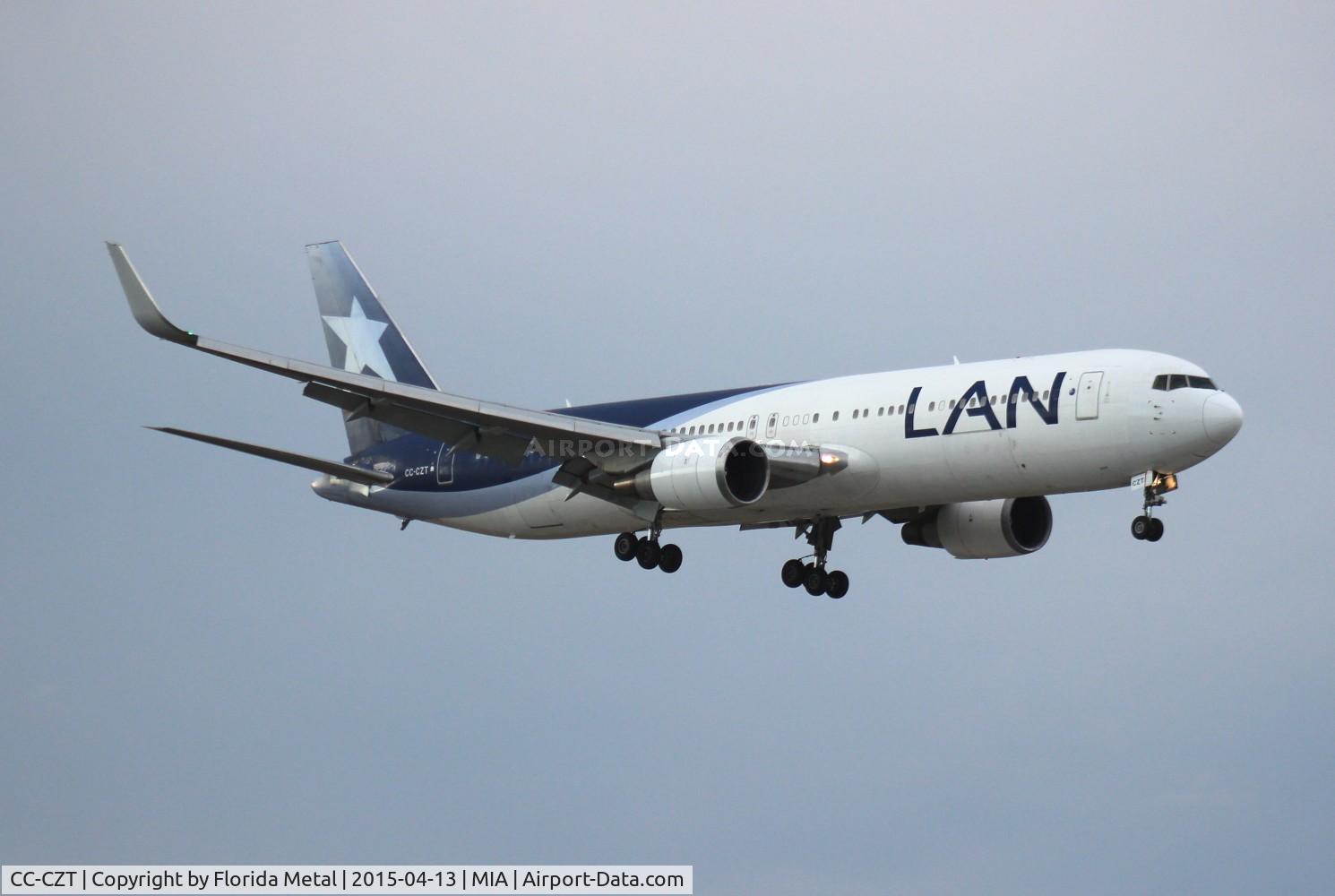 CC-CZT, 1998 Boeing 767-316/ER C/N 29228, LAN Chile