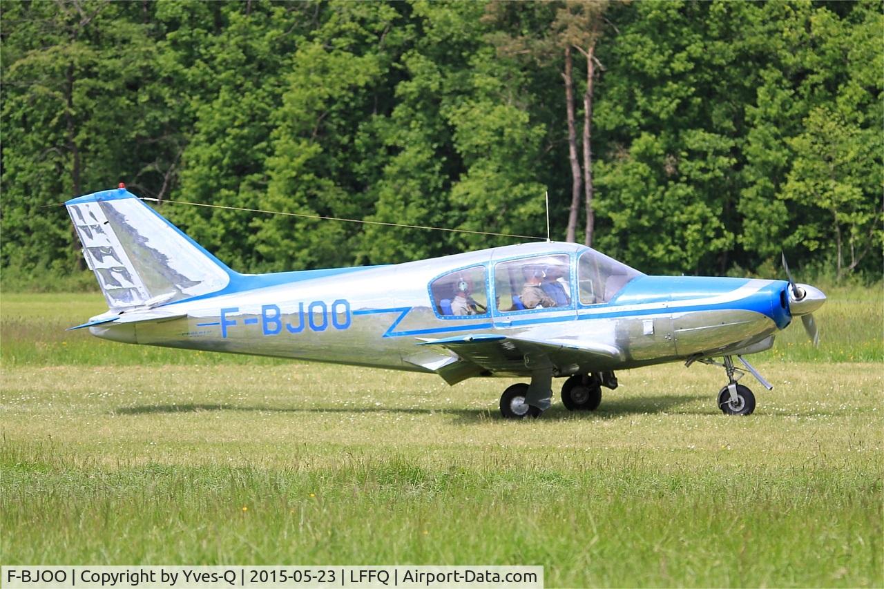 F-BJOO, 1960 Procaer F-15A Picchio C/N 12, Procaer F-15A Picchio, Taxiing to parking area, La Ferté-Alais airfield (LFFQ) Air show 2015