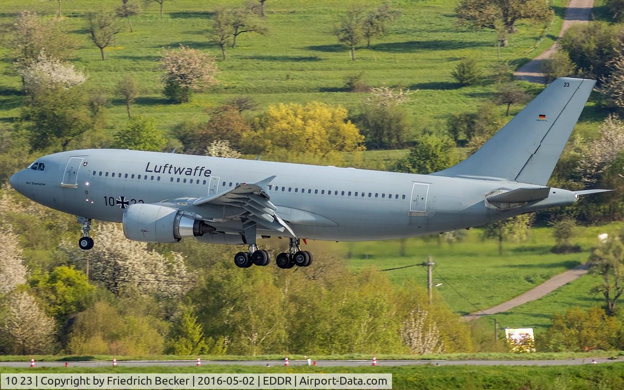 10 23, 1989 Airbus A310-304 C/N 503, on final RW09