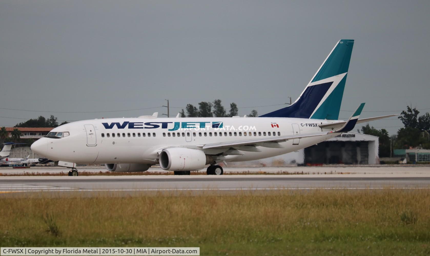 C-FWSX, 2004 Boeing 737-7CT C/N 32761, Westjet