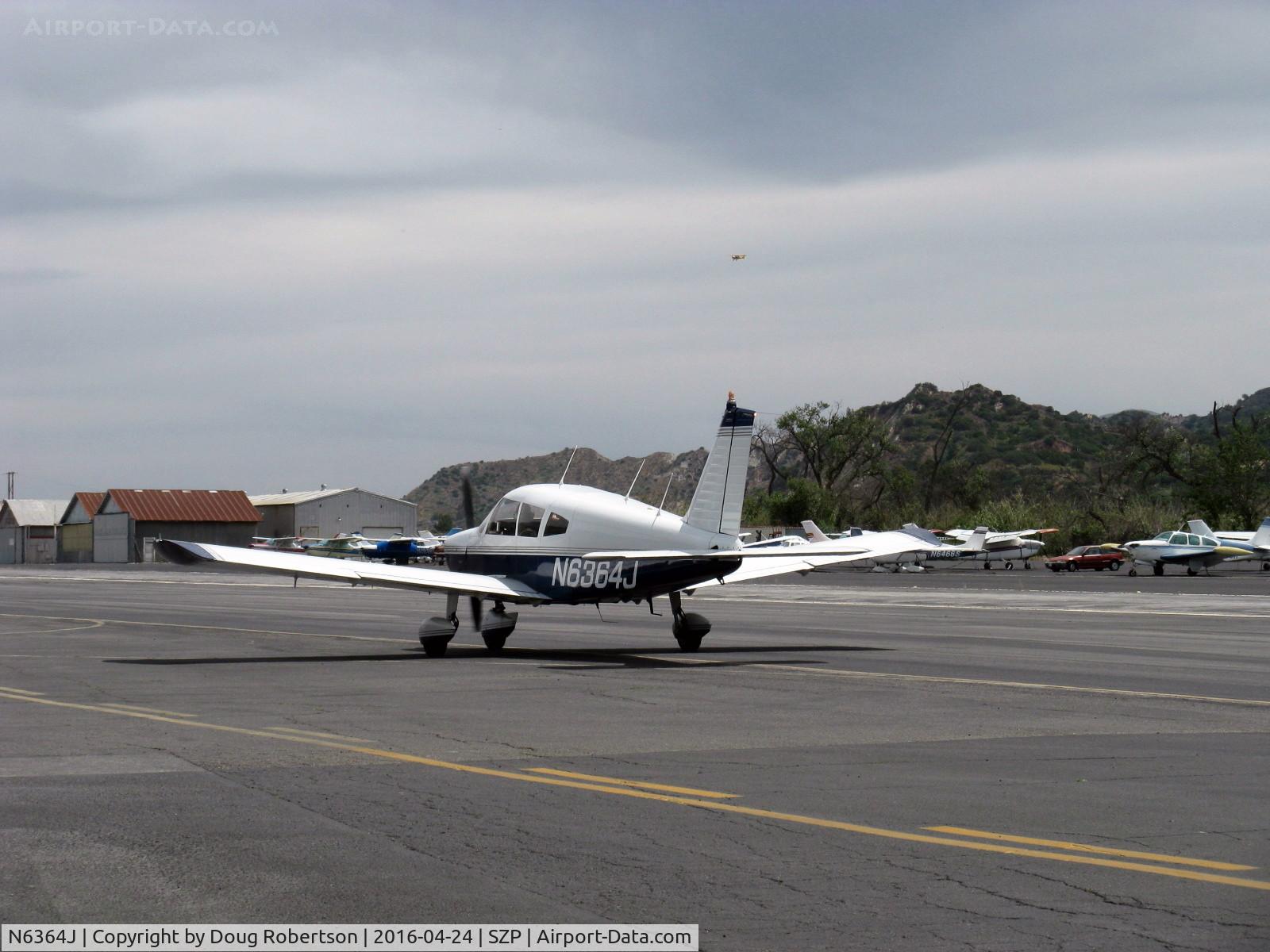 N6364J, 1968 Piper PA-28-180 C/N 28-4776, 1968 Piper A-28-180 CHEROKEE, Lycoming O&VO-360 180 Hp, taxi back