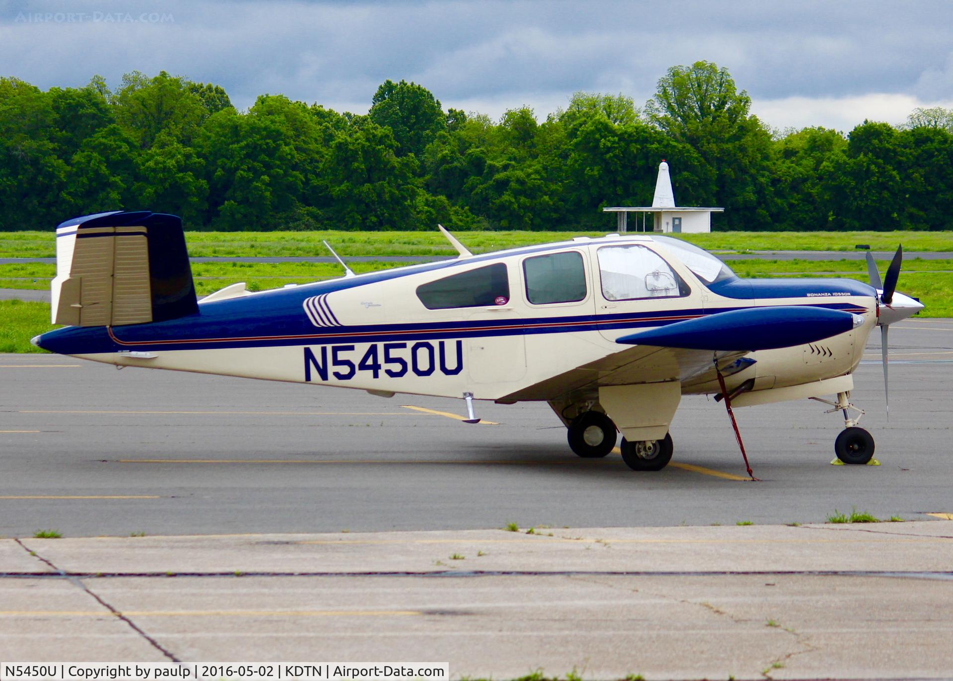 N5450U, 1967 Beech V35 Bonanza C/N D-8529, At Downtown Shreveport.