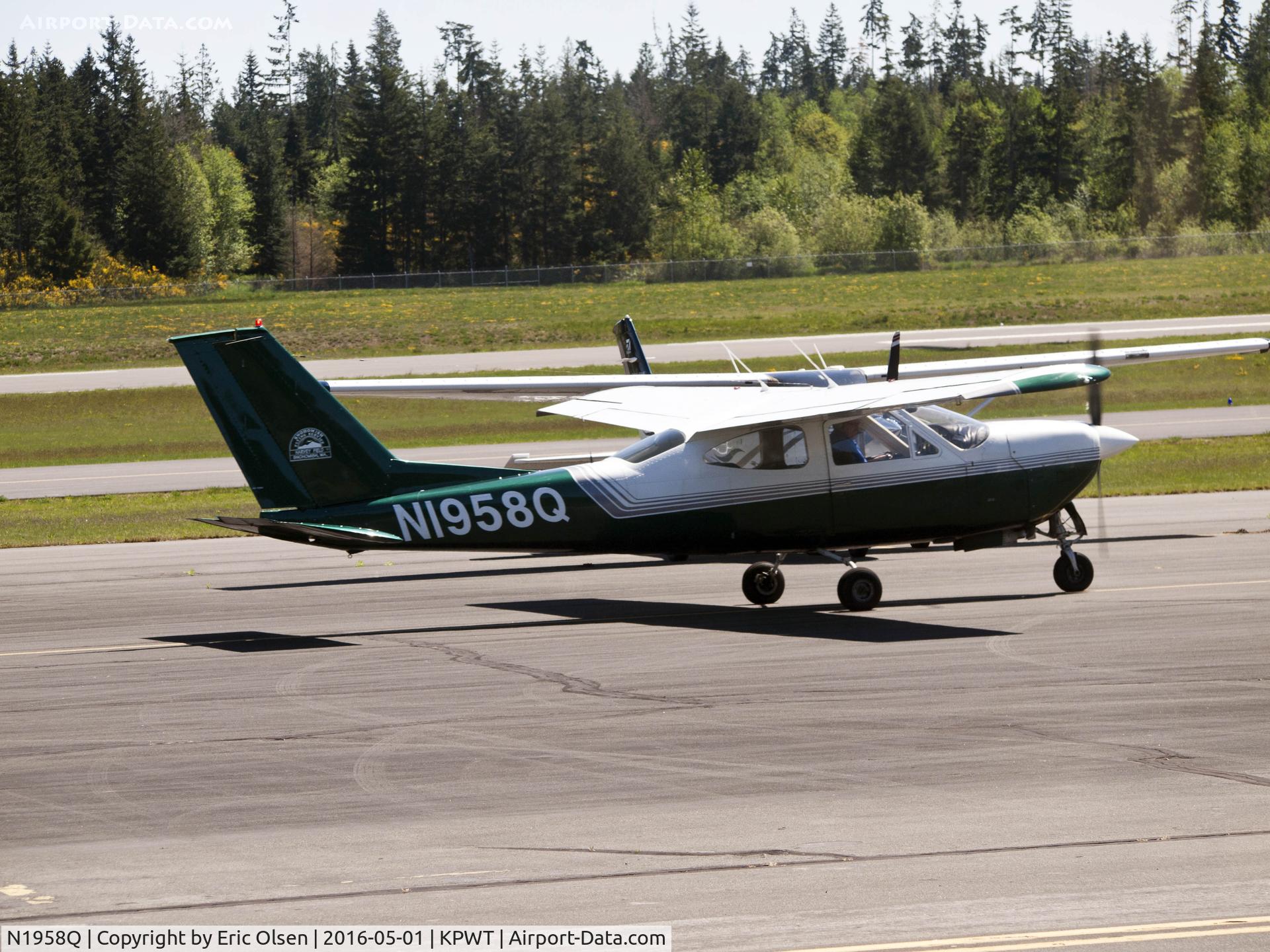 N1958Q, 1973 Cessna 177RG Cardinal C/N 177RG0358, Cessna 177RG at Bremerton.