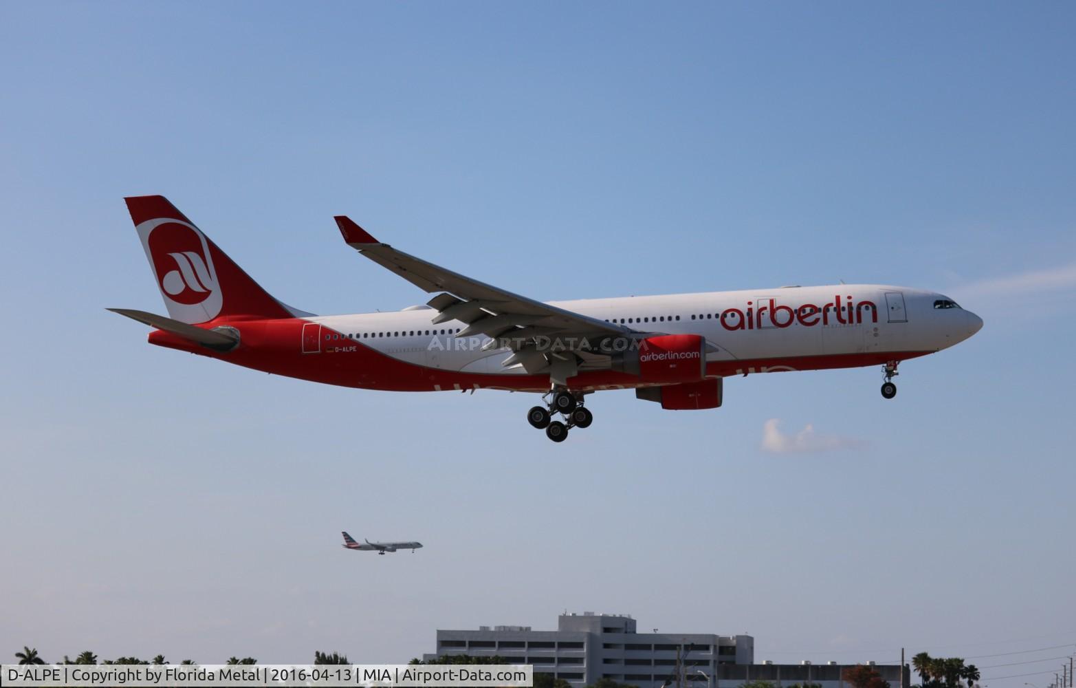 D-ALPE, 2002 Airbus A330-223 C/N 469, Air Berlin