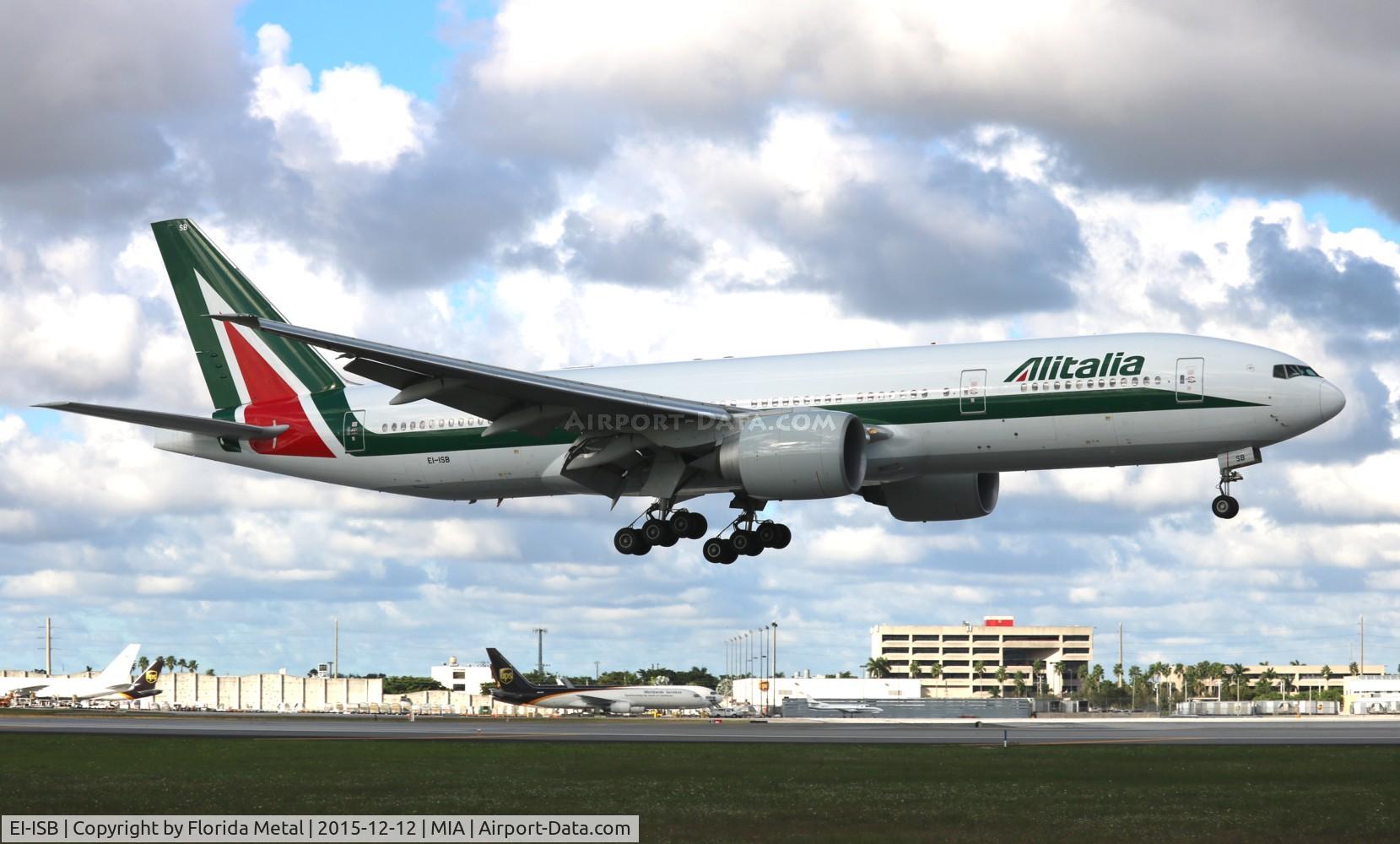 EI-ISB, 2002 Boeing 777-243/ER C/N 32859, Alitalia