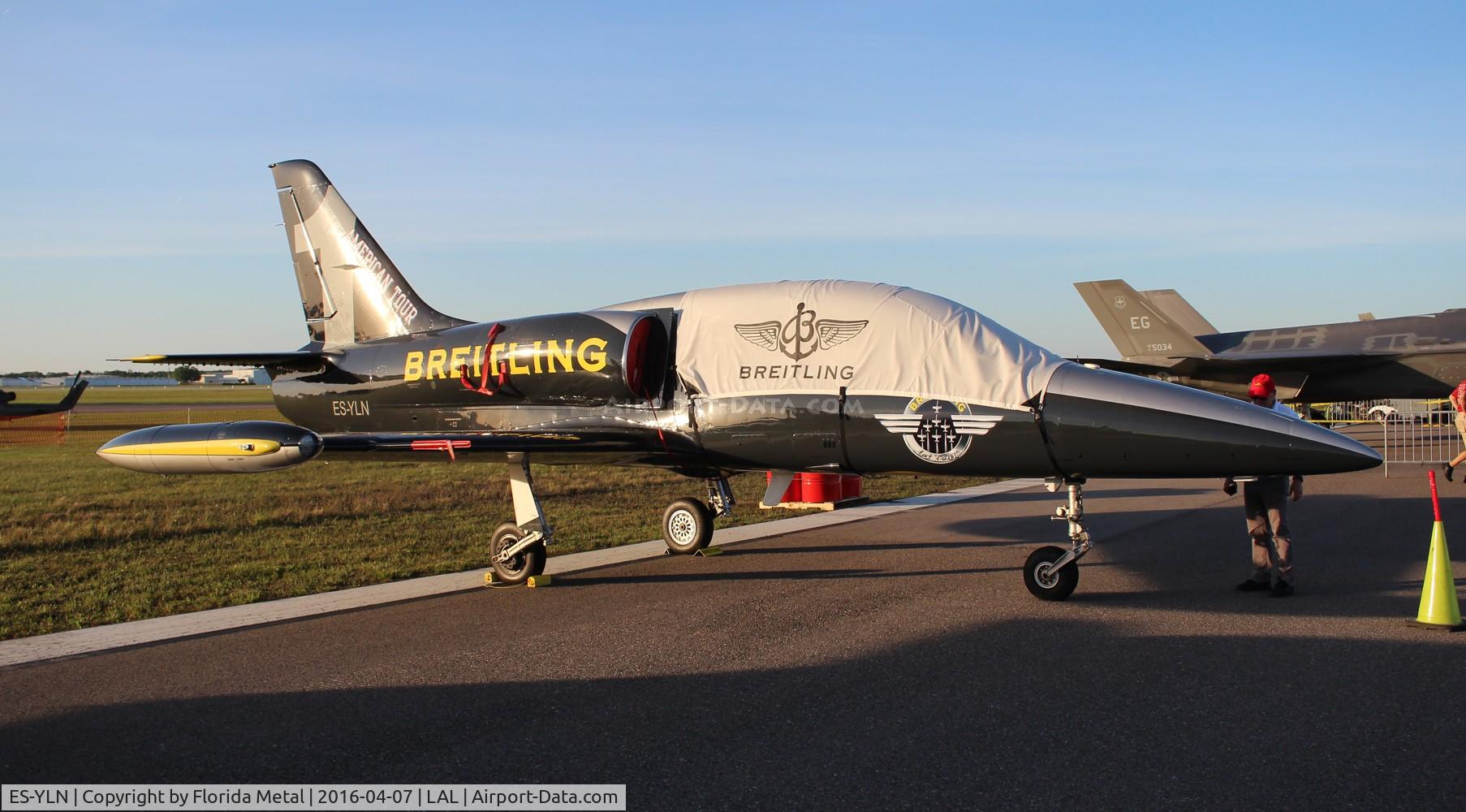 ES-YLN, Aero L-39C Albatros C/N 533637, Breitling Jet Team