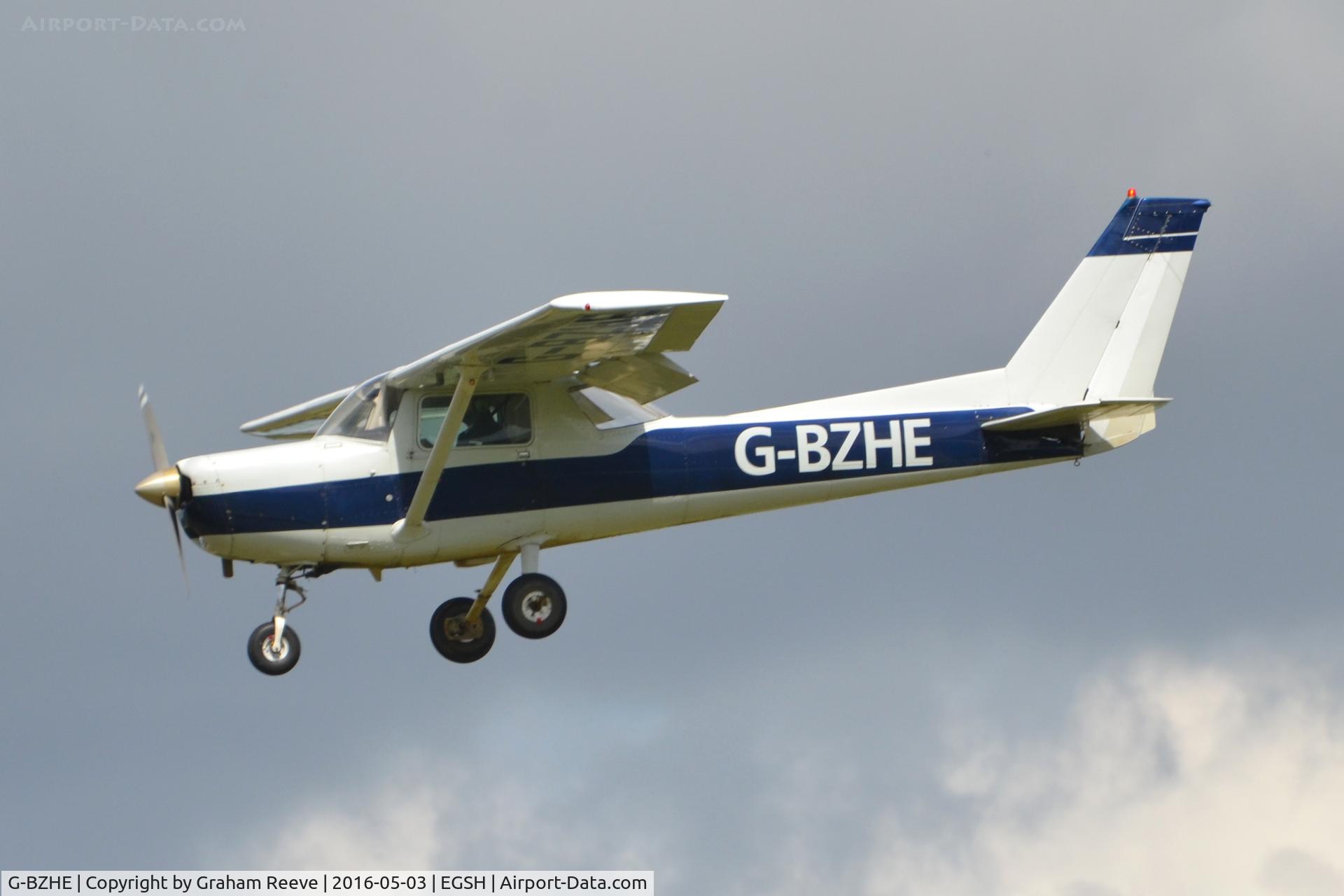 G-BZHE, 1978 Cessna 152 C/N 152-81303, Landing at Norwich.