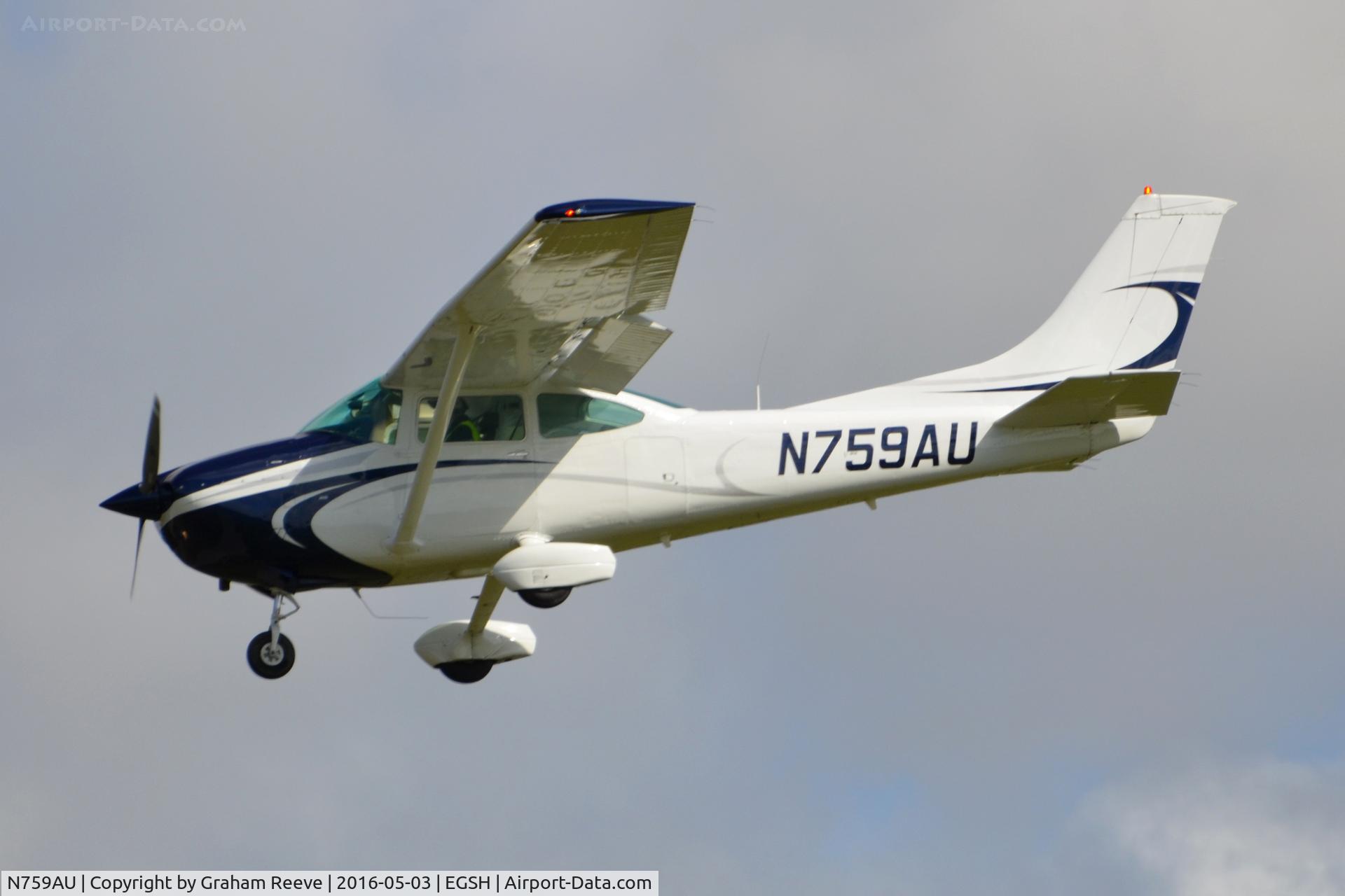 N759AU, 1977 Cessna 182Q Skylane C/N 182-65846, Landing at Norwich.
