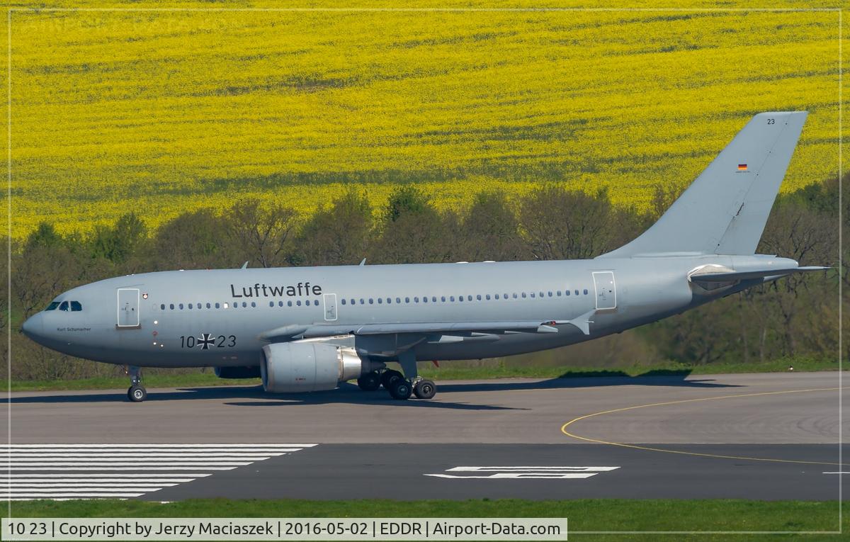 10 23, 1989 Airbus A310-304 C/N 503, A310-304